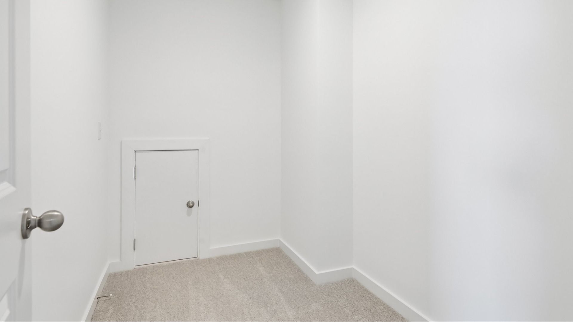 Closet with access to attic
