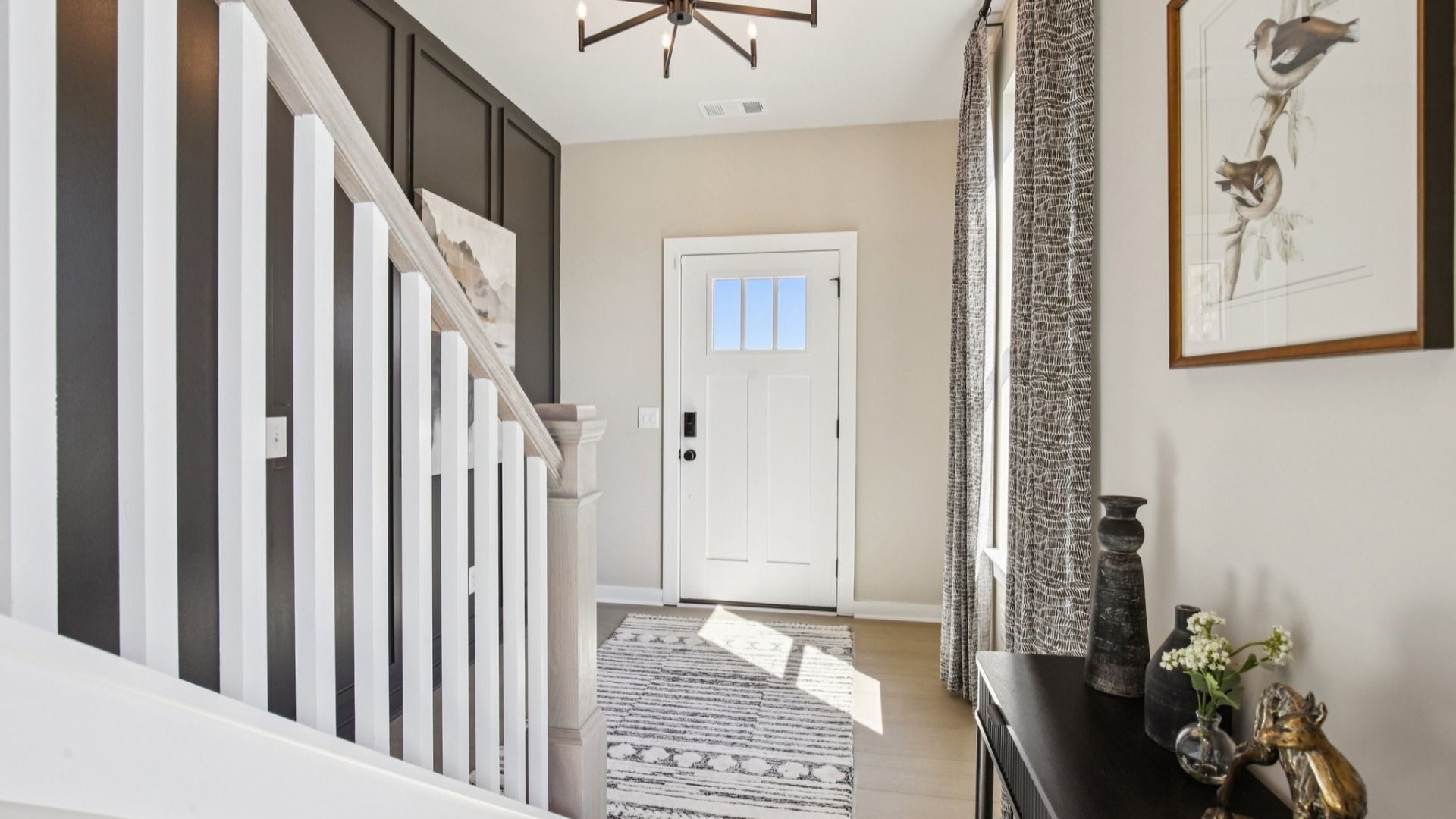 Interior entry with access to staircase