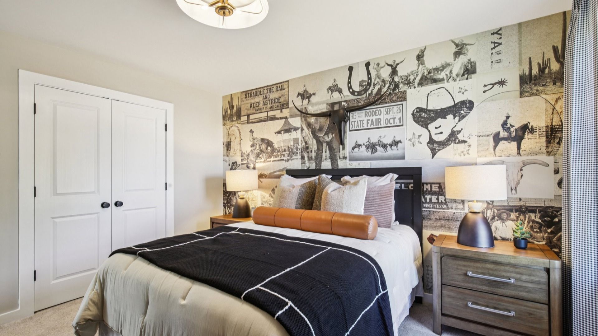 Bedroom with carpet and closet