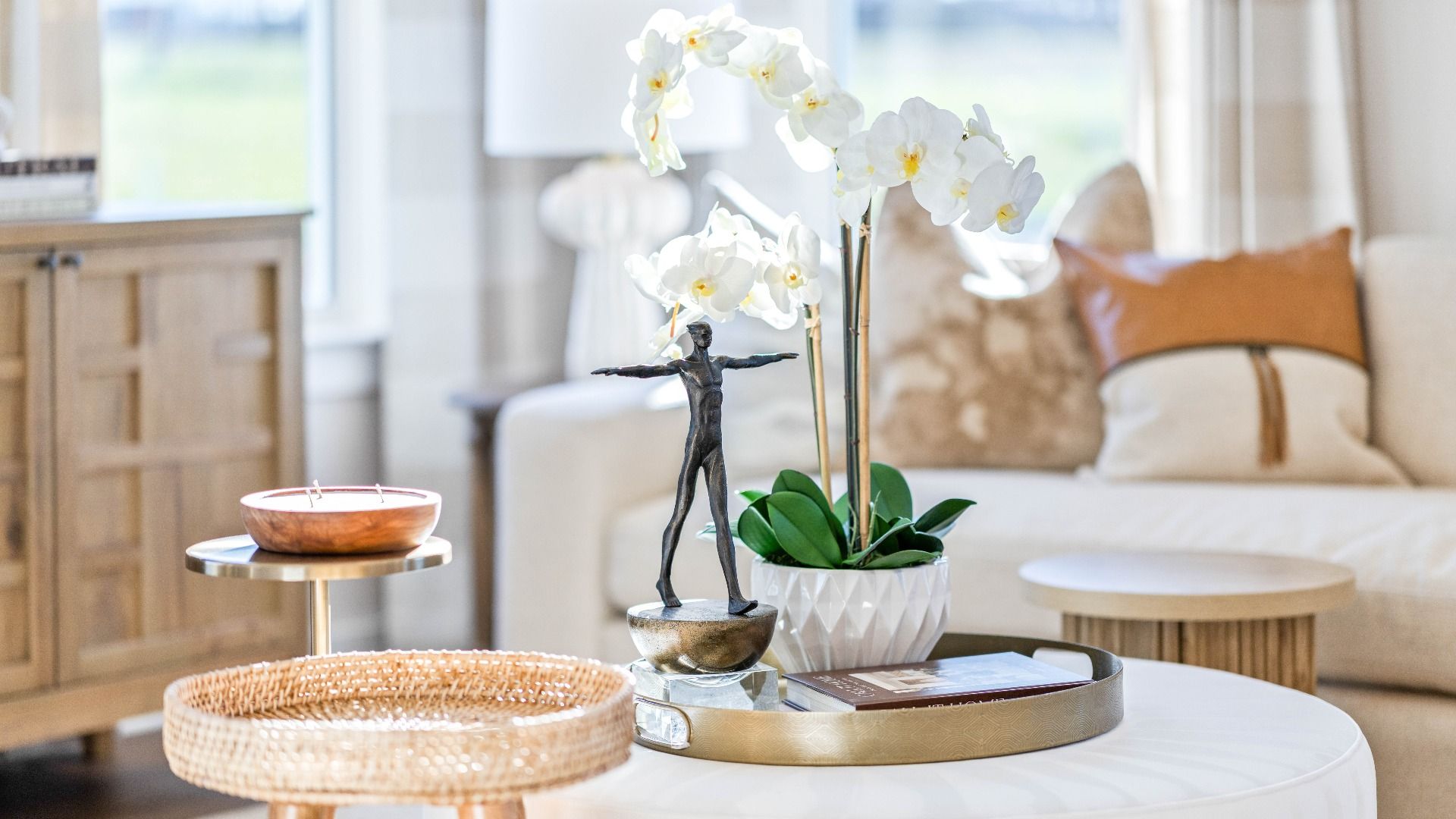 Gathering room decor