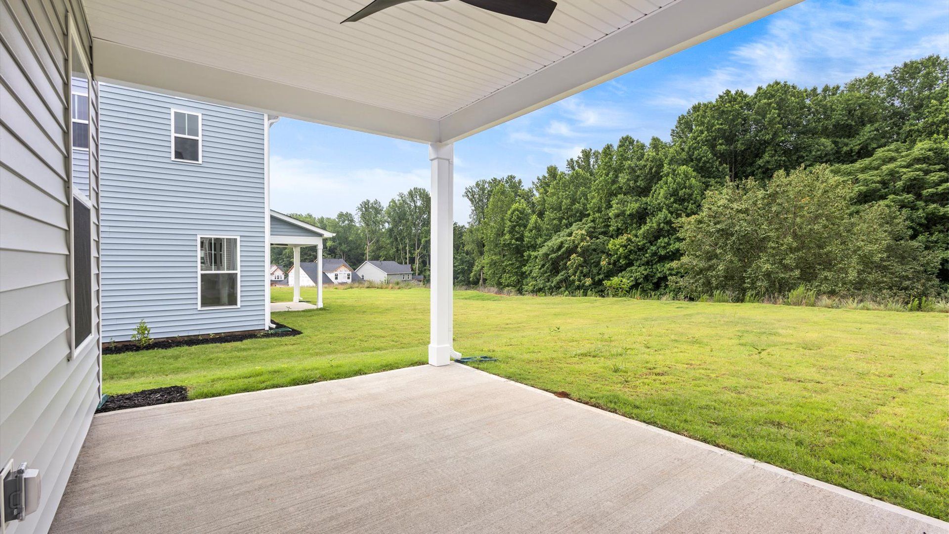Covered rear patio
