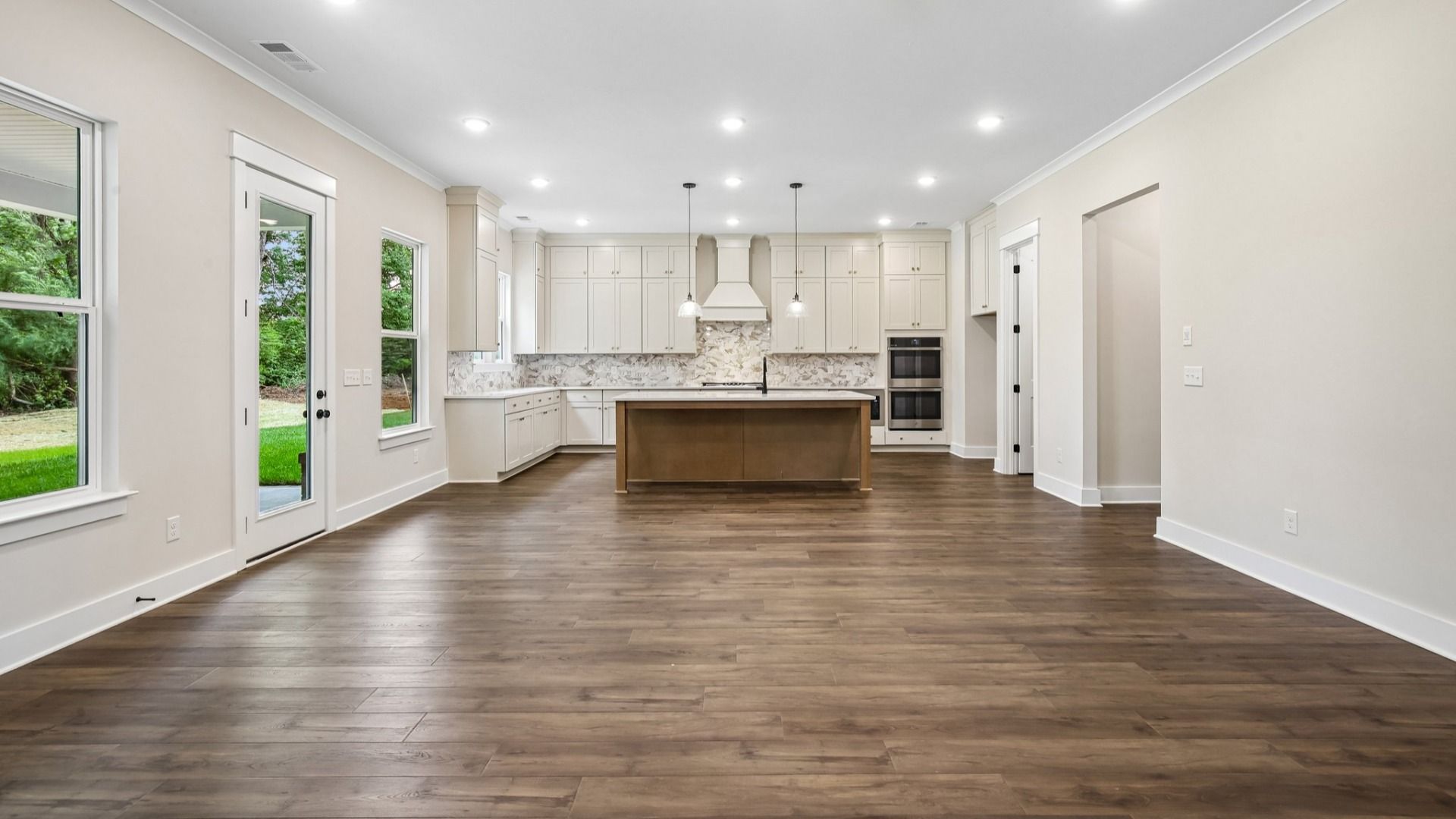Gathering room with access to kitchen