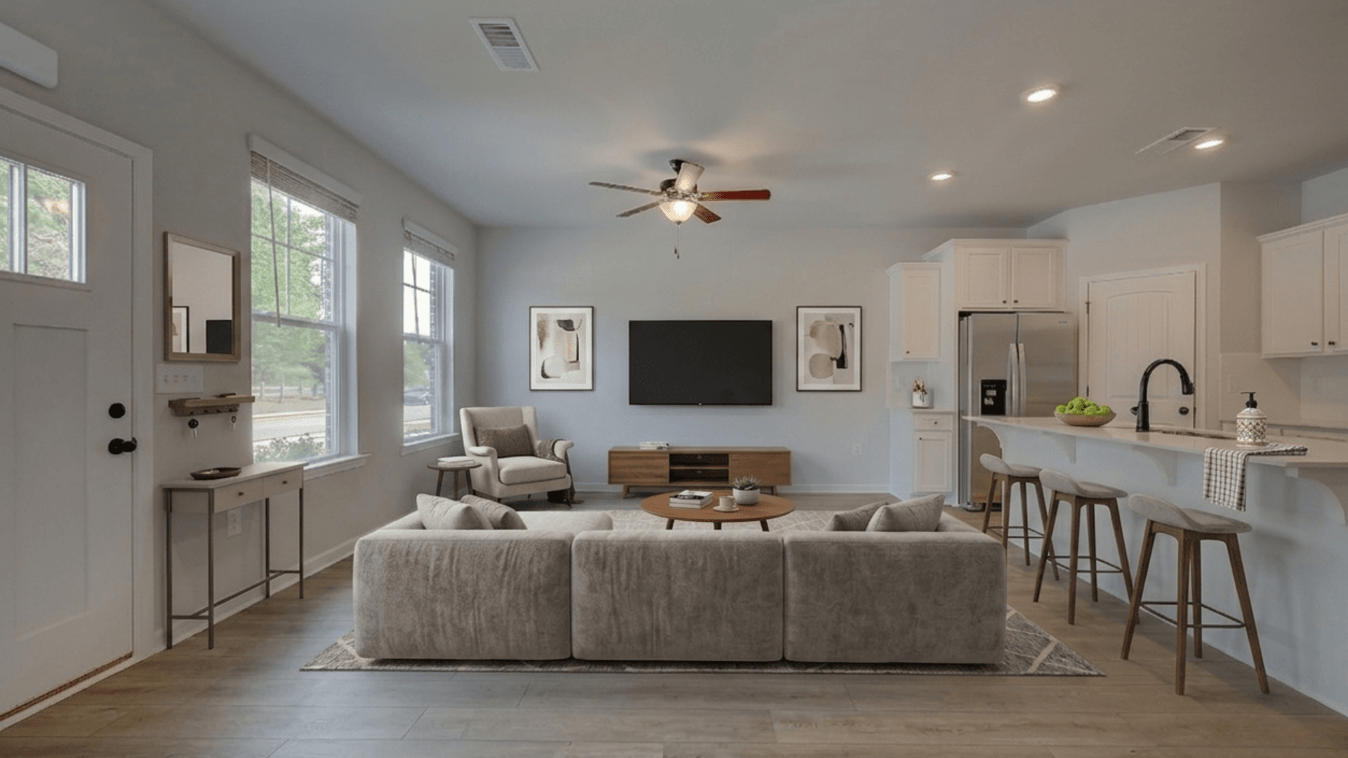 Gathering room with access to Kitchen