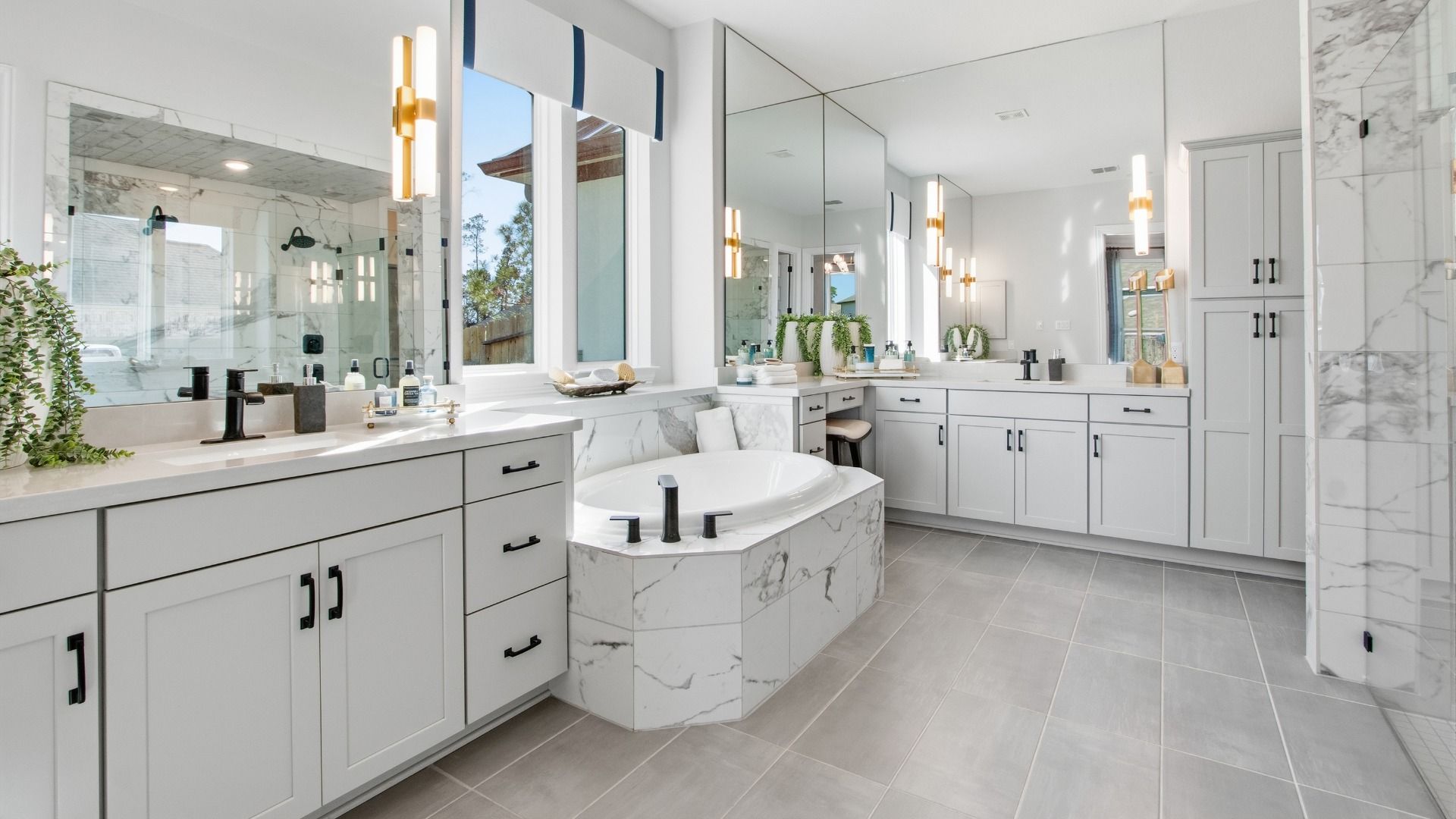 Bathrooms Image