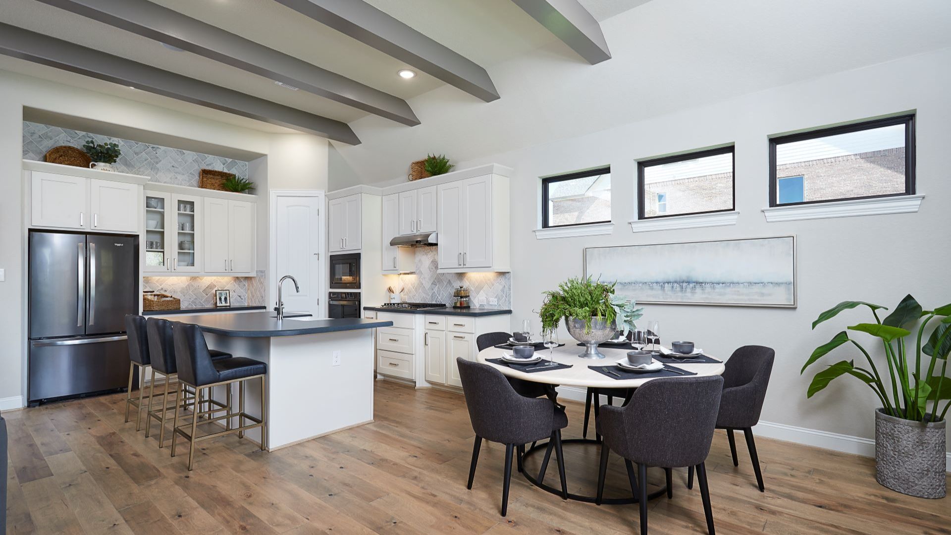 This is a representative photo of the floor plan.