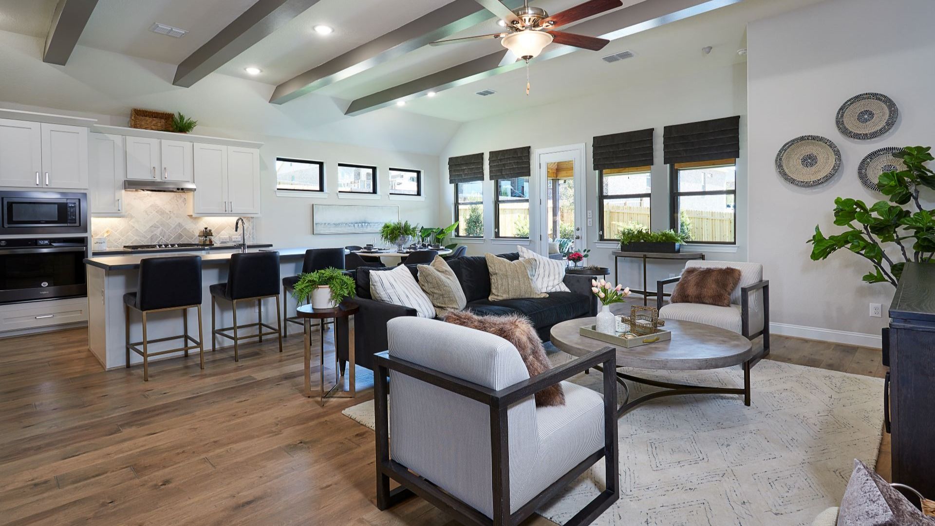 This is a representative photo of the floor plan.