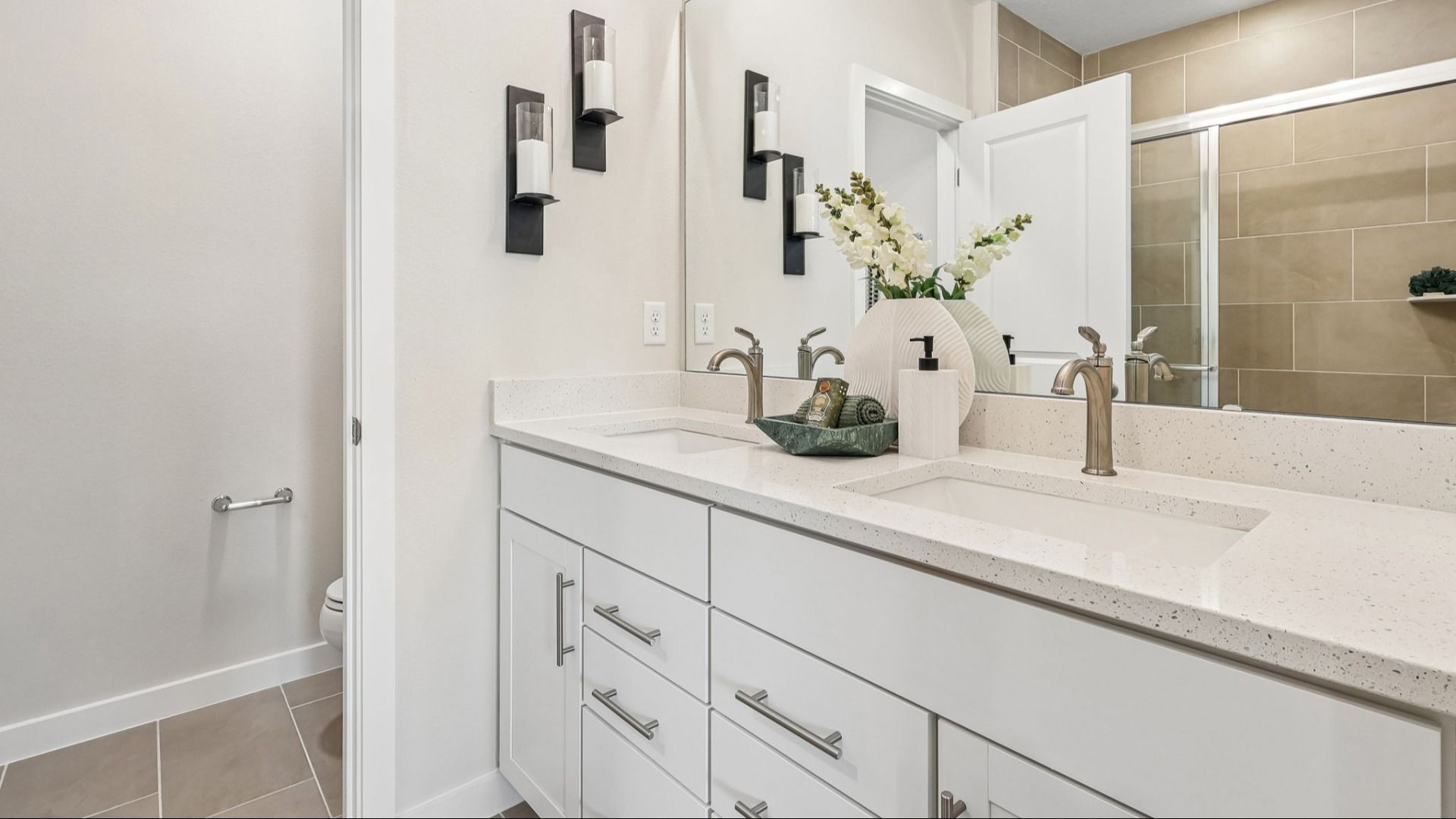 Flagler Floor Plan Primary Suite with en suite bath by DRB Homes in Willowbrook North New Homes in Winter Haven Florida