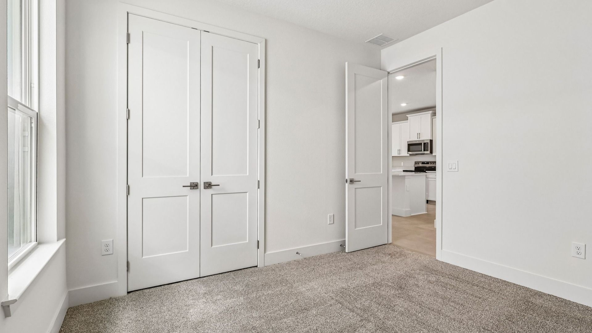 Longleaf Floor Plan Secondary Bedroom by DRB Homes in Trailside New Homes in Mount Dora Fl