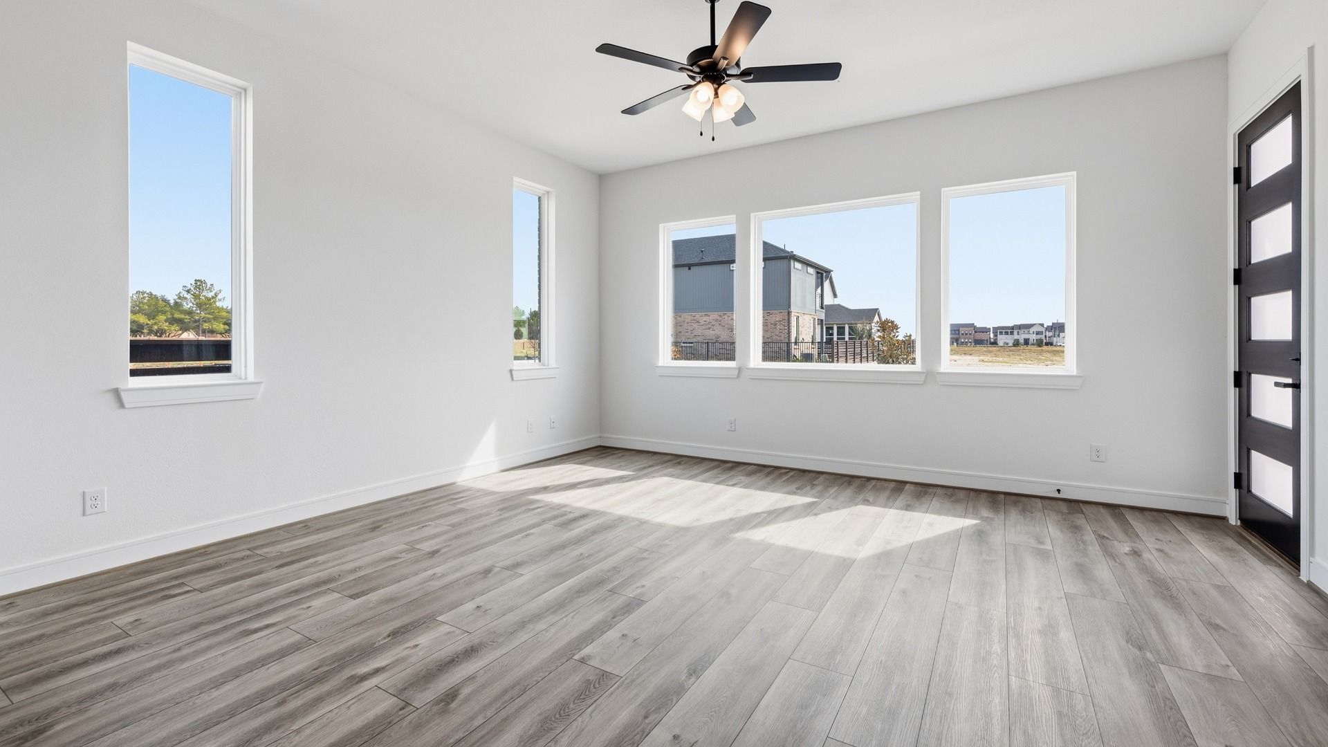 This is a representative photo of floor plan.