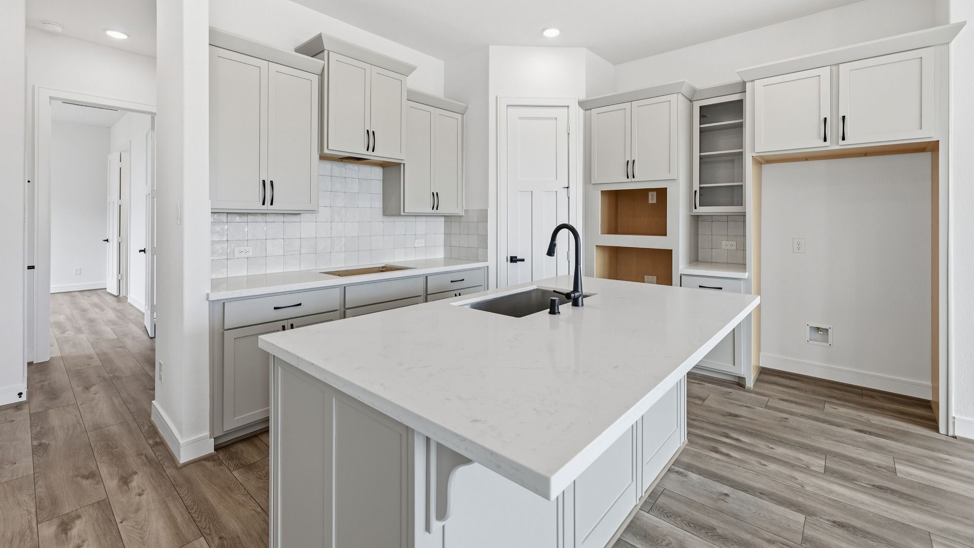 This is a representative photo of floor plan.