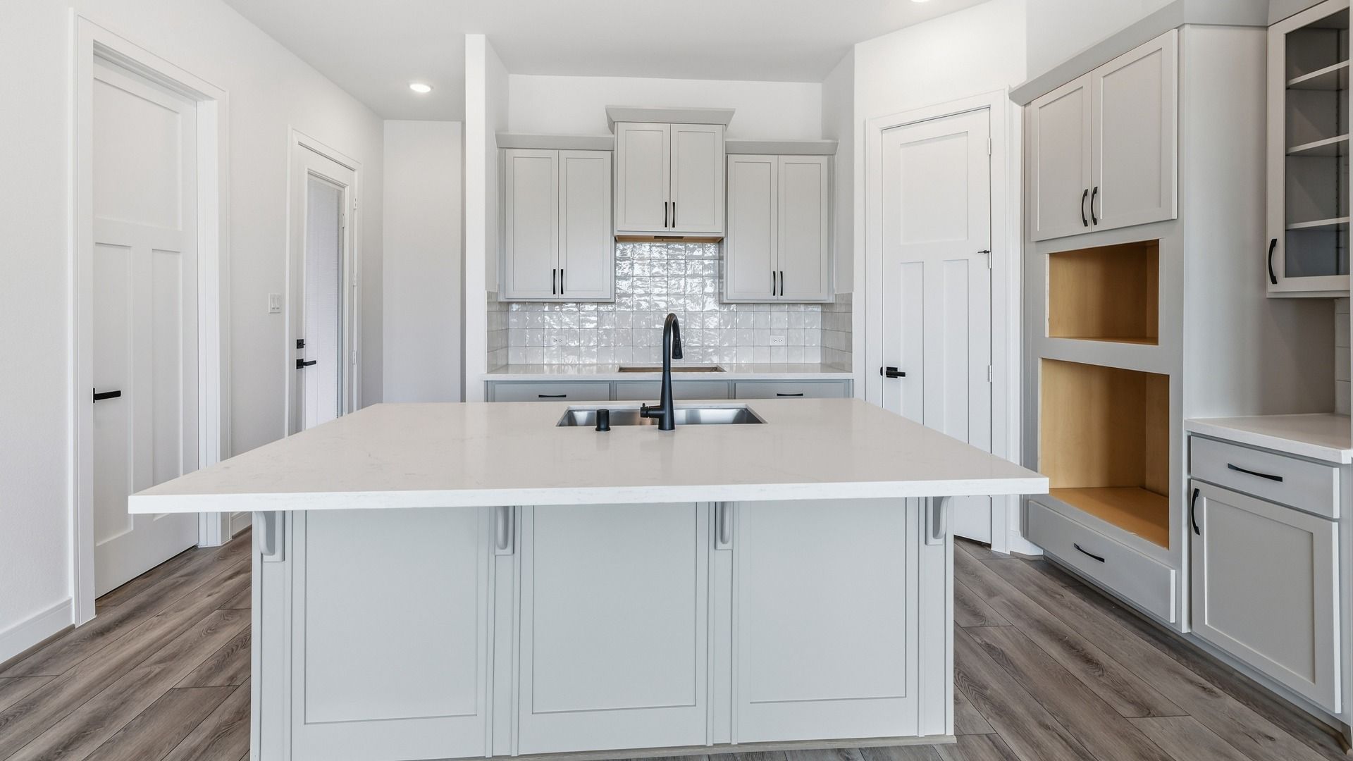 This is a representative photo of floor plan.