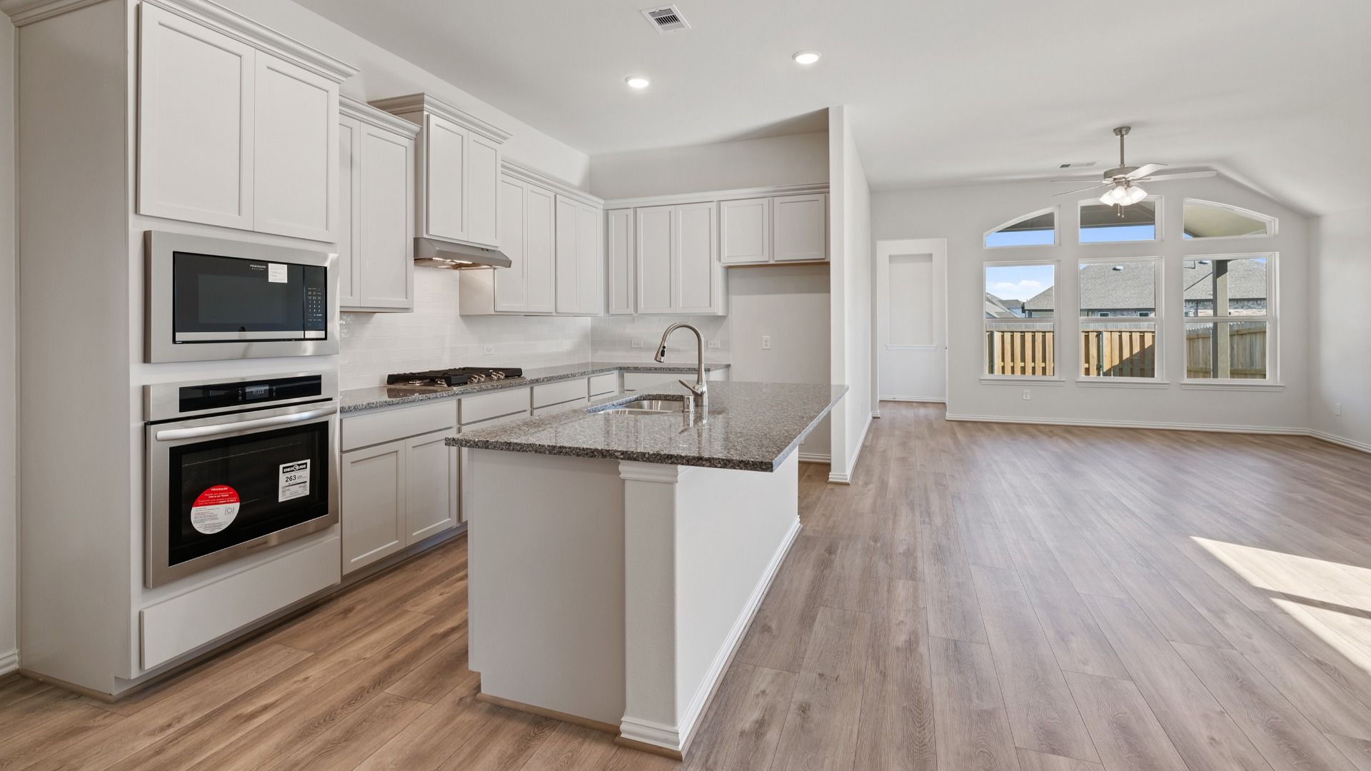 This is a representative photo of the floor plan.