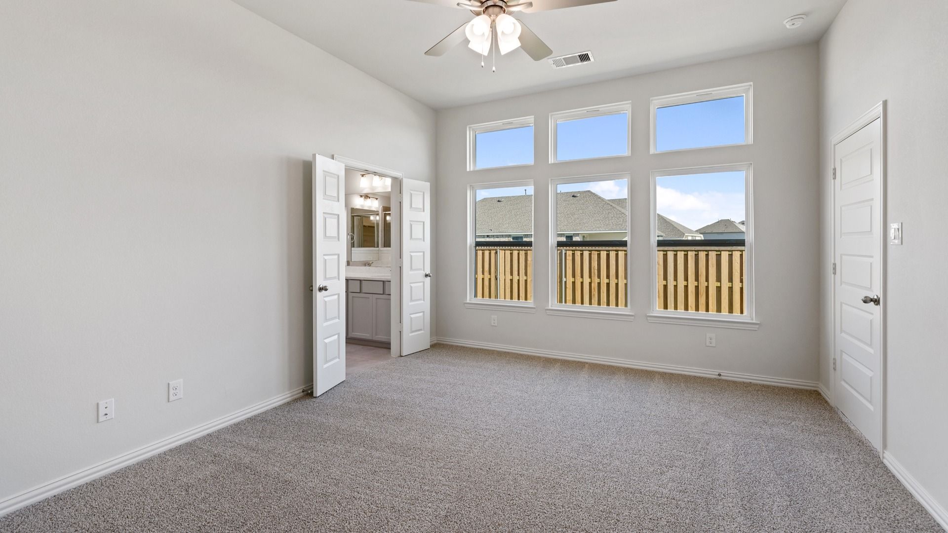 This is a representative photo of the floor plan.