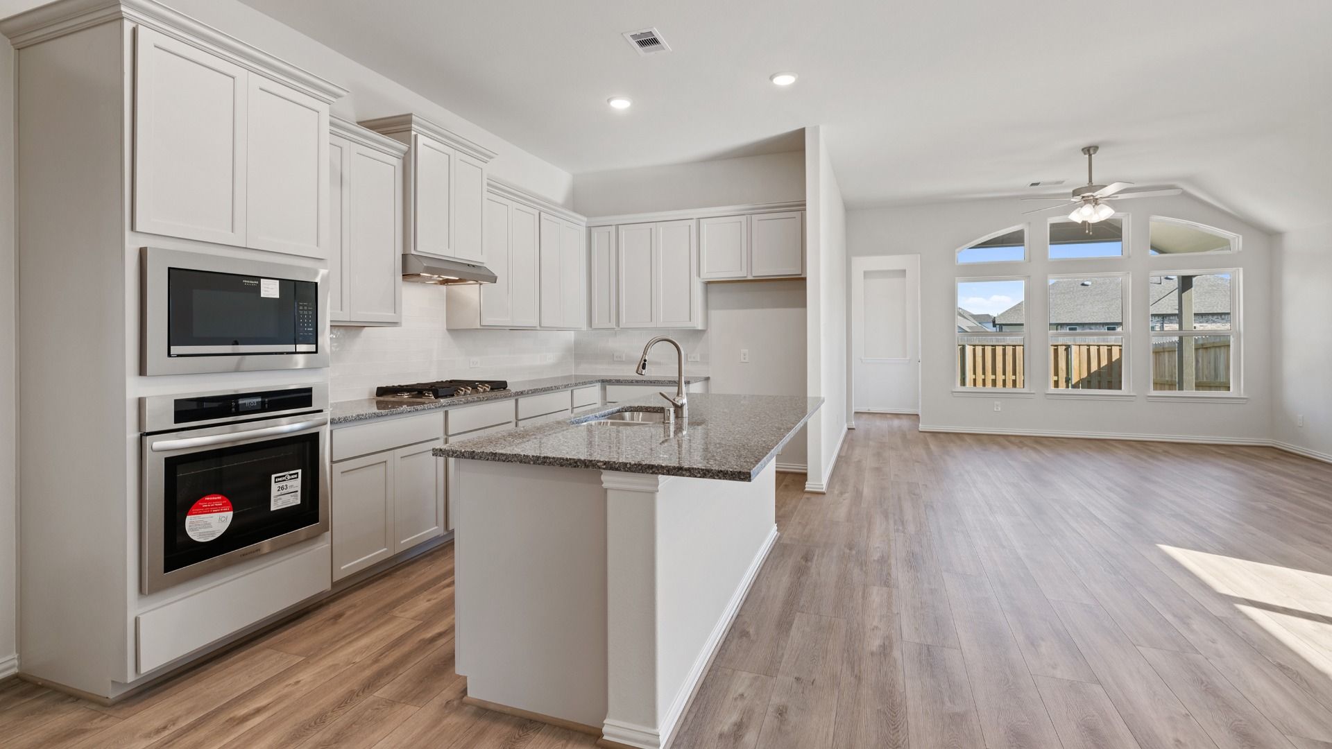 This is a representative photo of the floor plan.