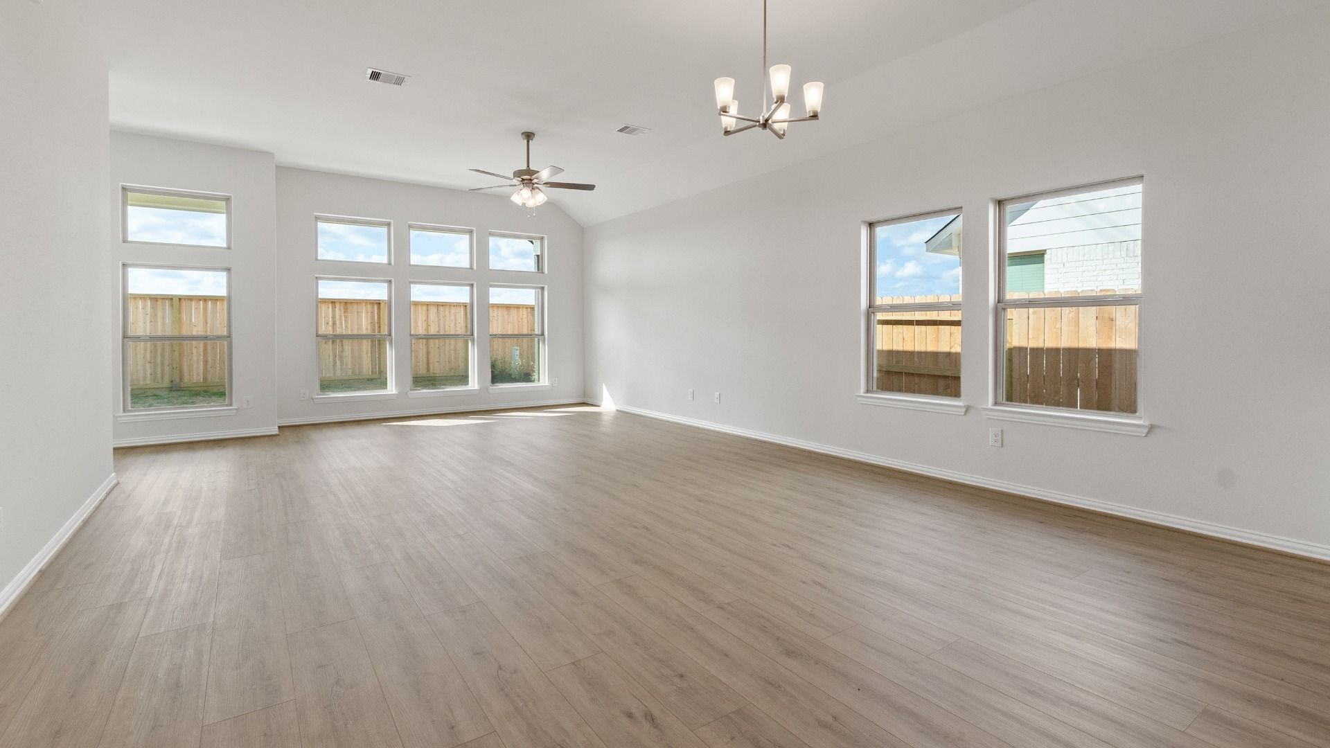 This is a representative photo of the floor plan.