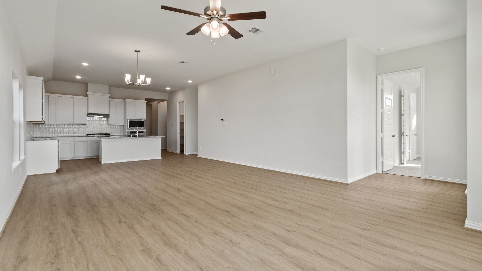 This is a representative photo of the floor plan.
