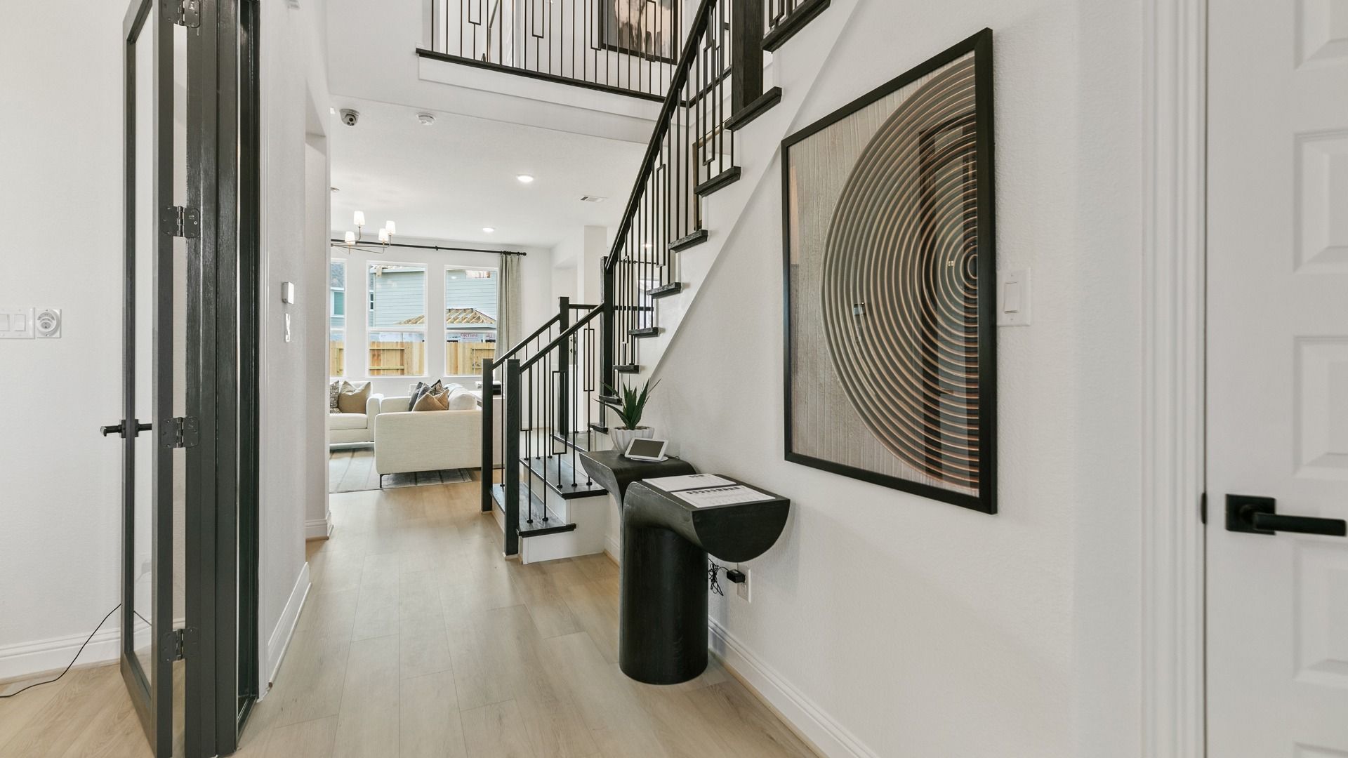 This is a representative photo of floor plan.