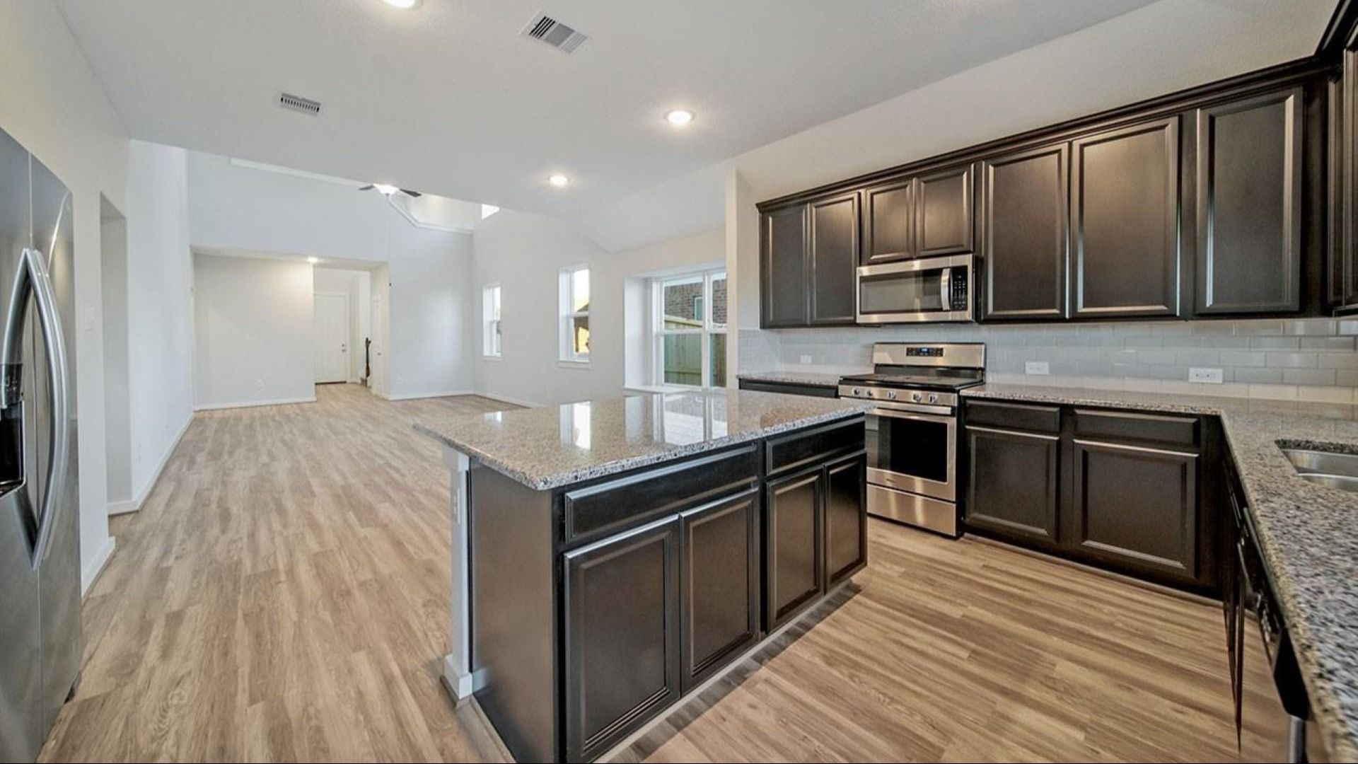This is a representative photo of floor plan.