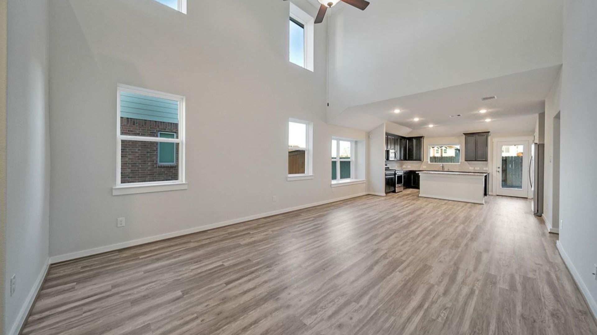 This is a representative photo of floor plan.