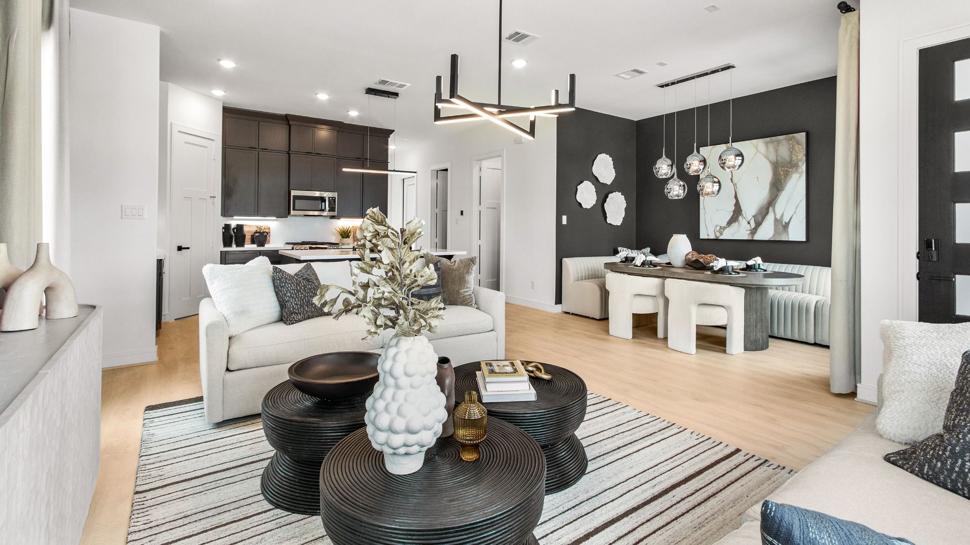 This is a representative photo of floor plan.