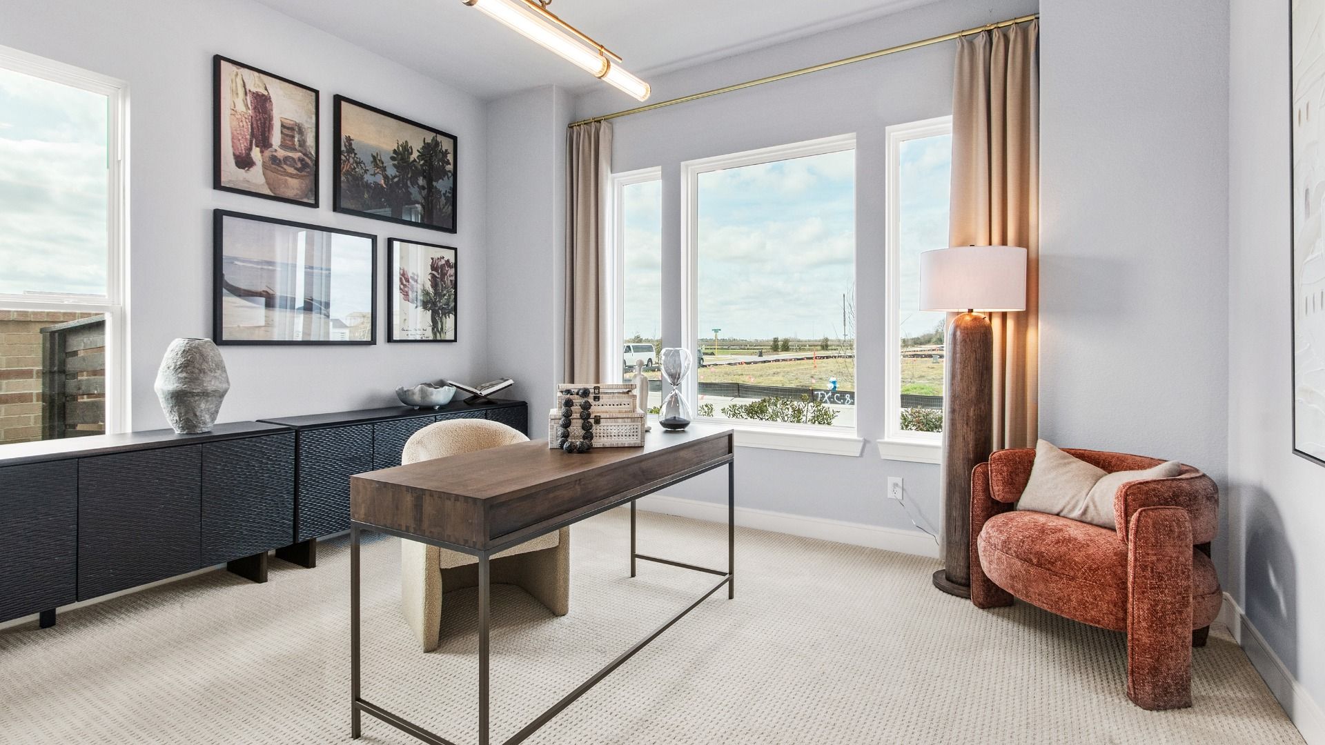 This is a representative photo of the floor plan.