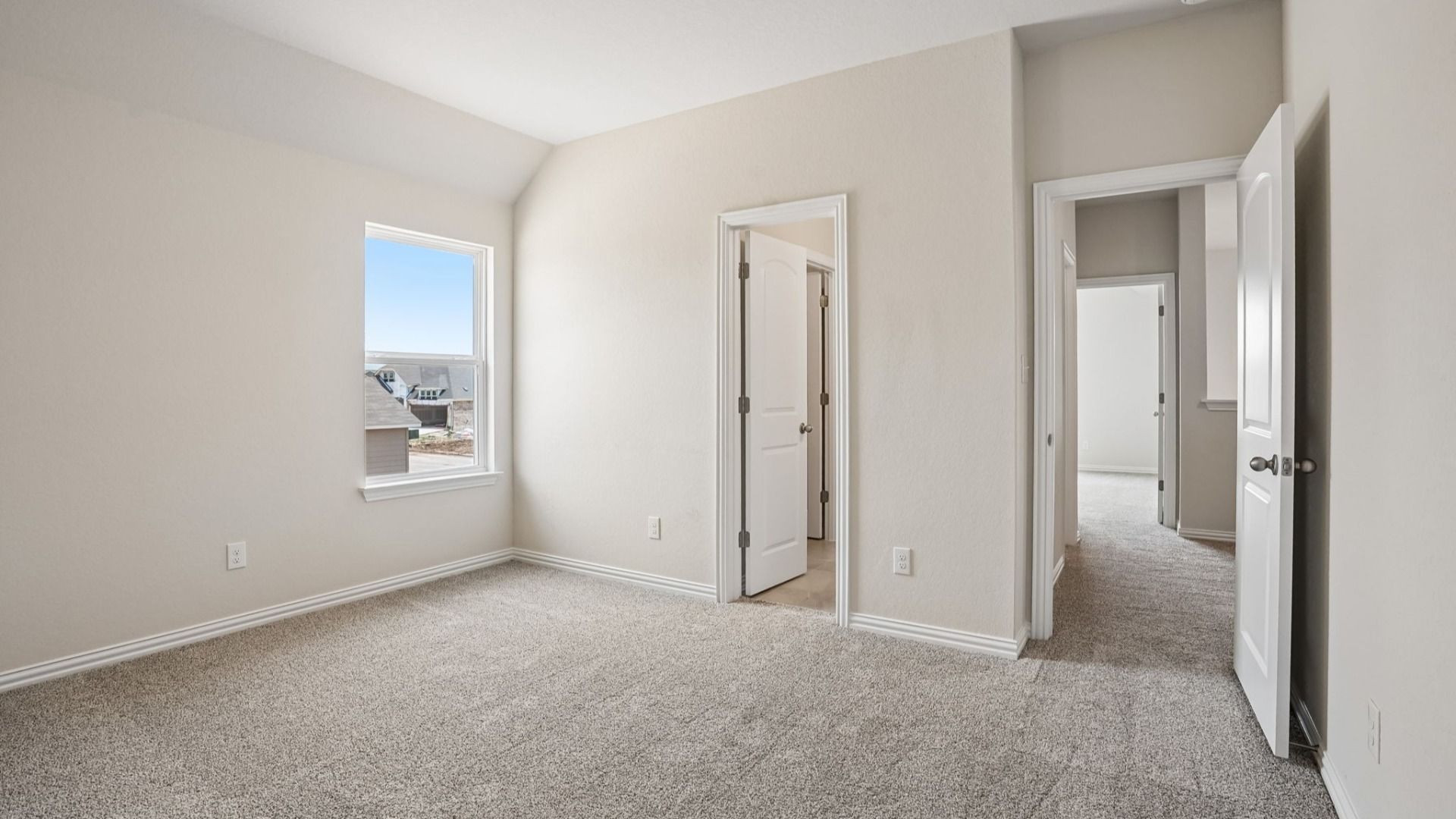 Secondary Bedroom with En Suite Bathroom