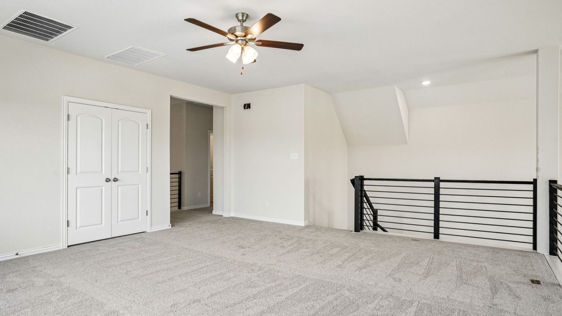 Loft/Game Room Area