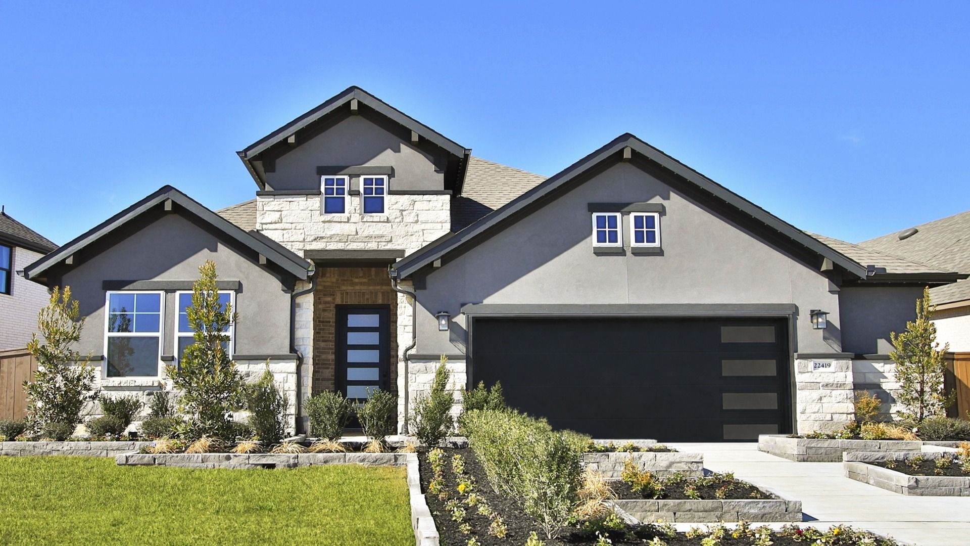 Enjoy the peaceful serenity and modern elegance of new homes in Waller, TX
