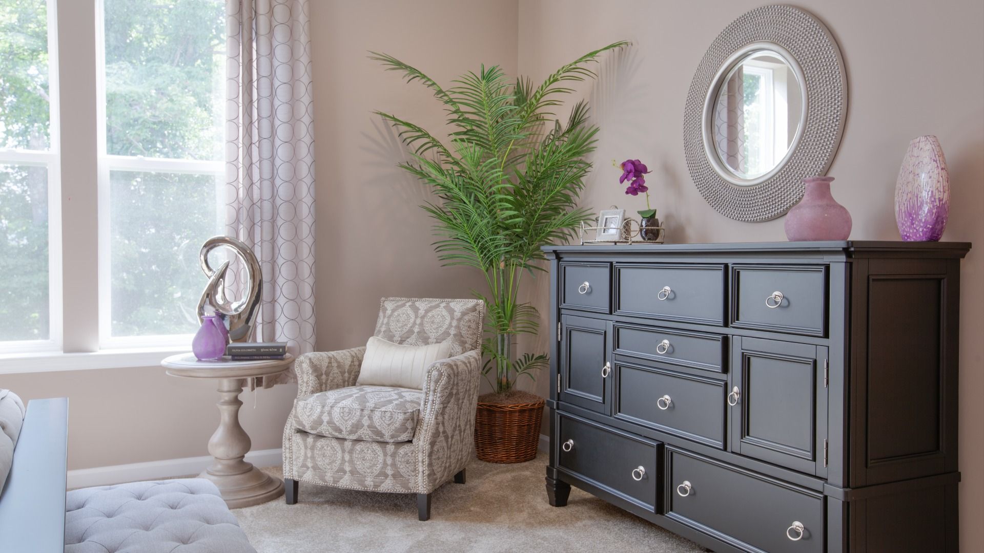 Model home photos of similar floorplans, not pictures of actual home.