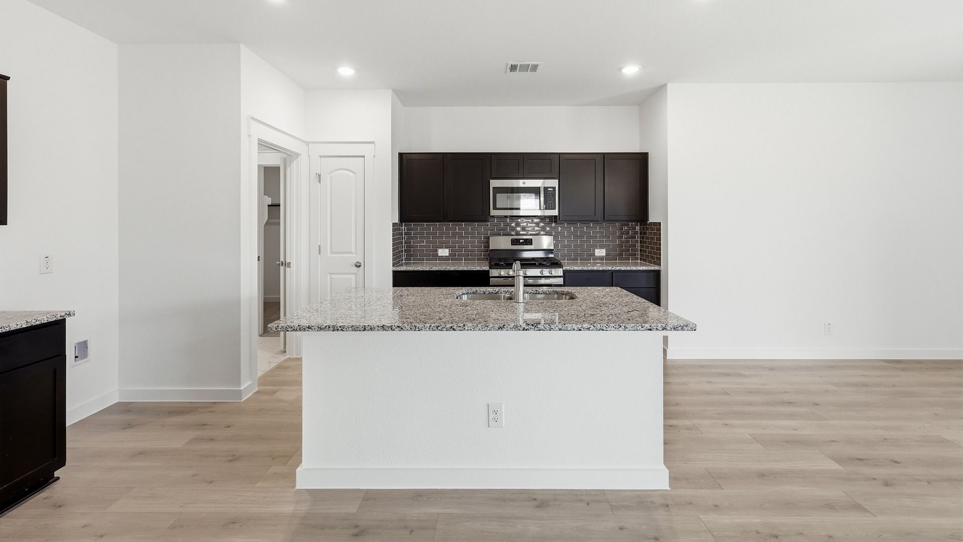 132 Patrick Henry Drive Kitchen