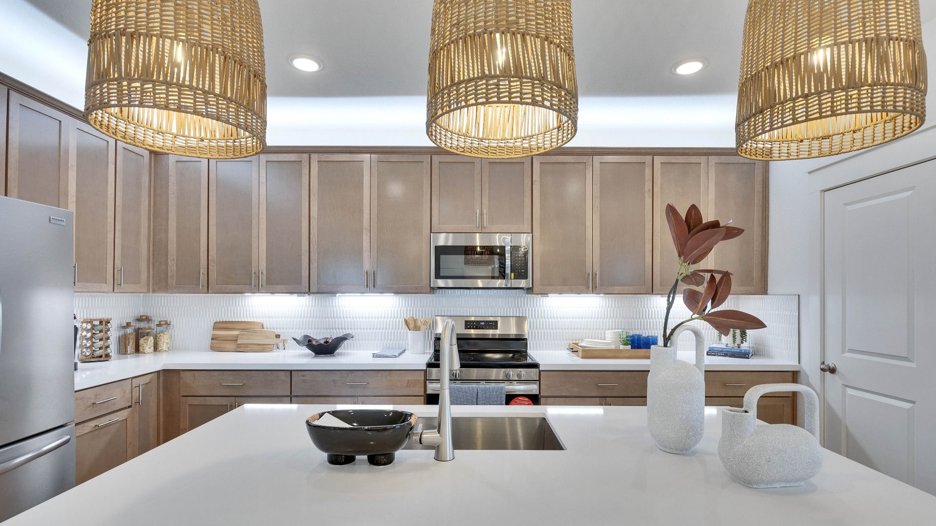 Model home photos of similar floorplans, not pictures of actual home.