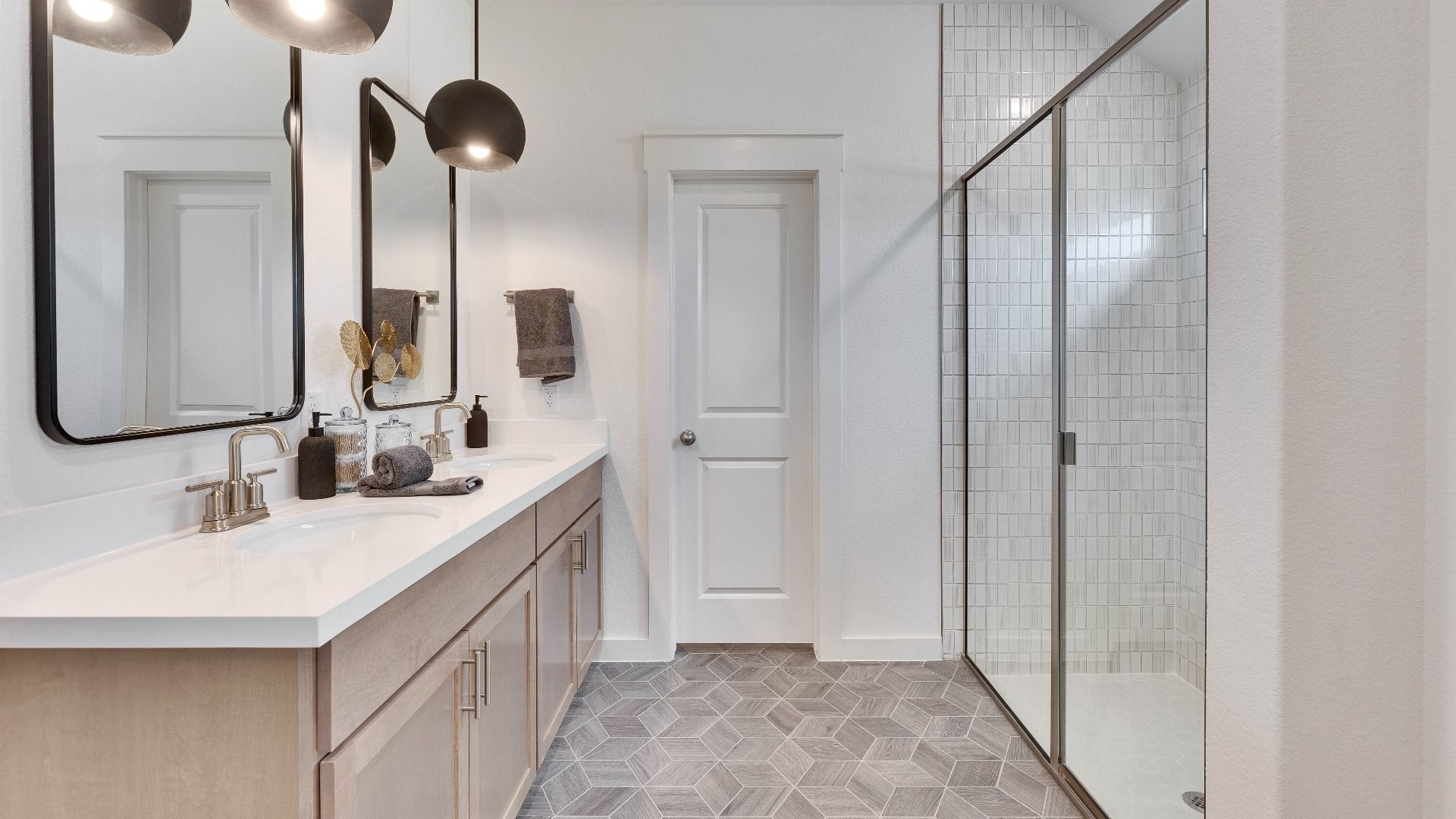 Model home photos of similar floorplans, not pictures of actual home.