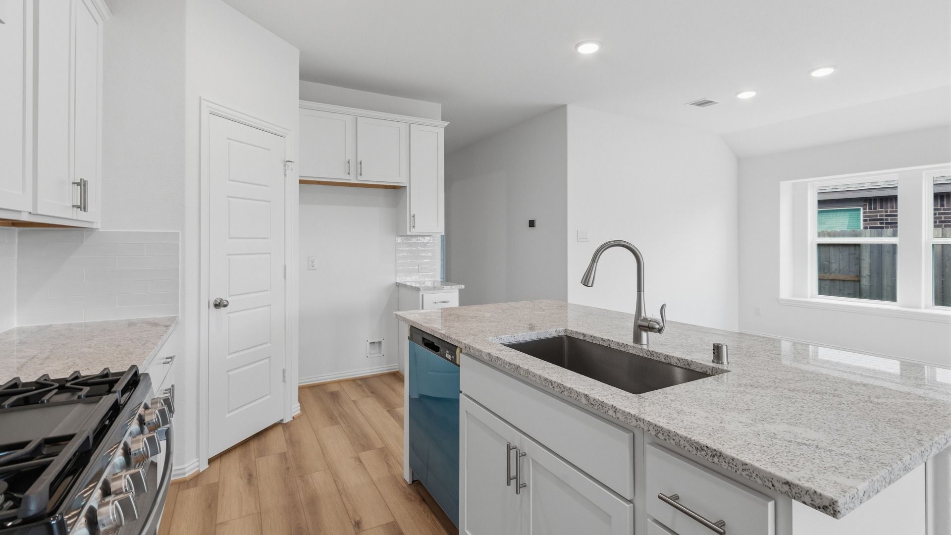 22214 Nissi Beach - Kitchen