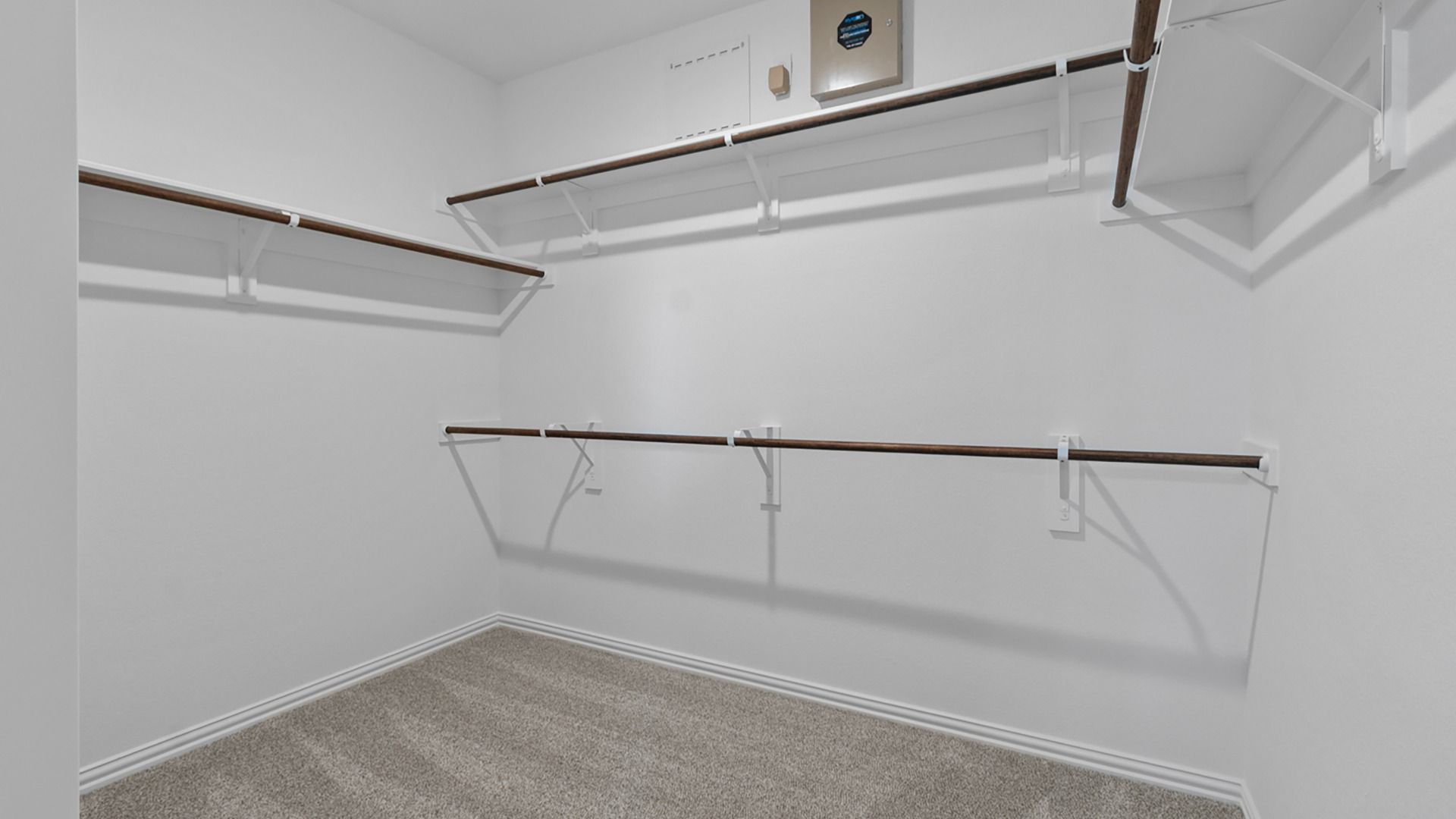 22211 Balos Lagoon Closet