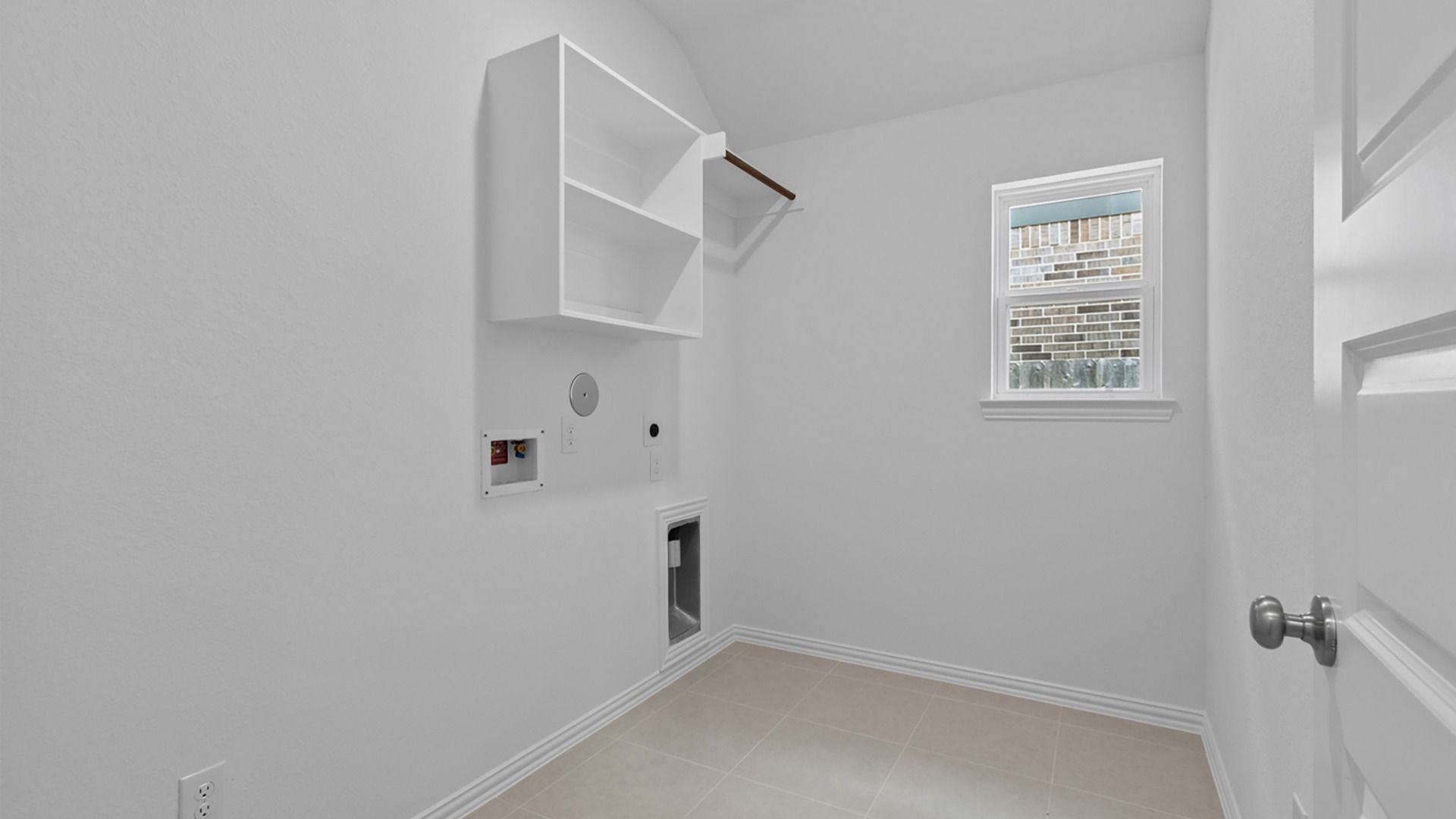 22211 Balos Lagoon Primary Closet