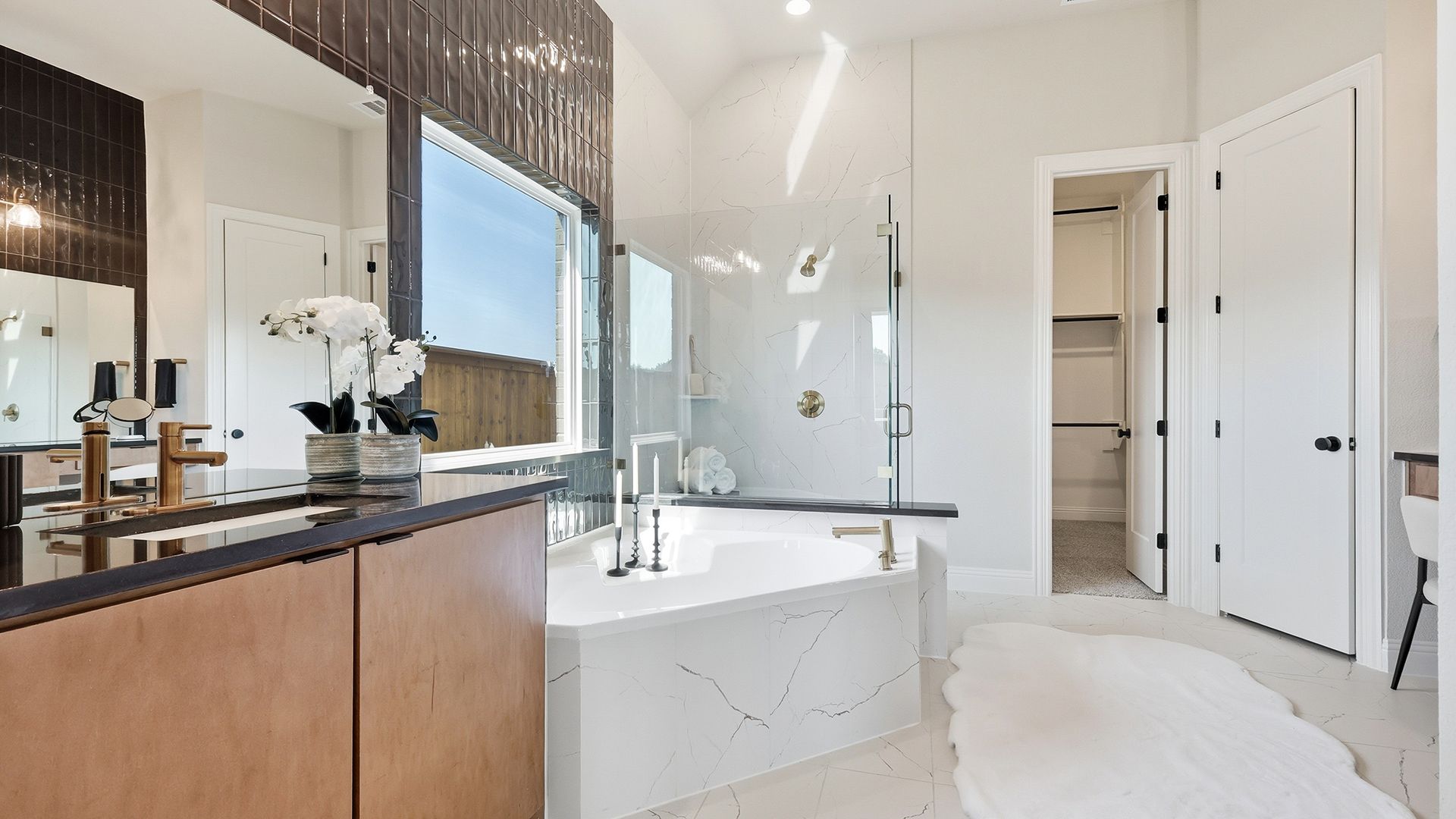 Model home photos of similar floorplans, not pictures of actual home.