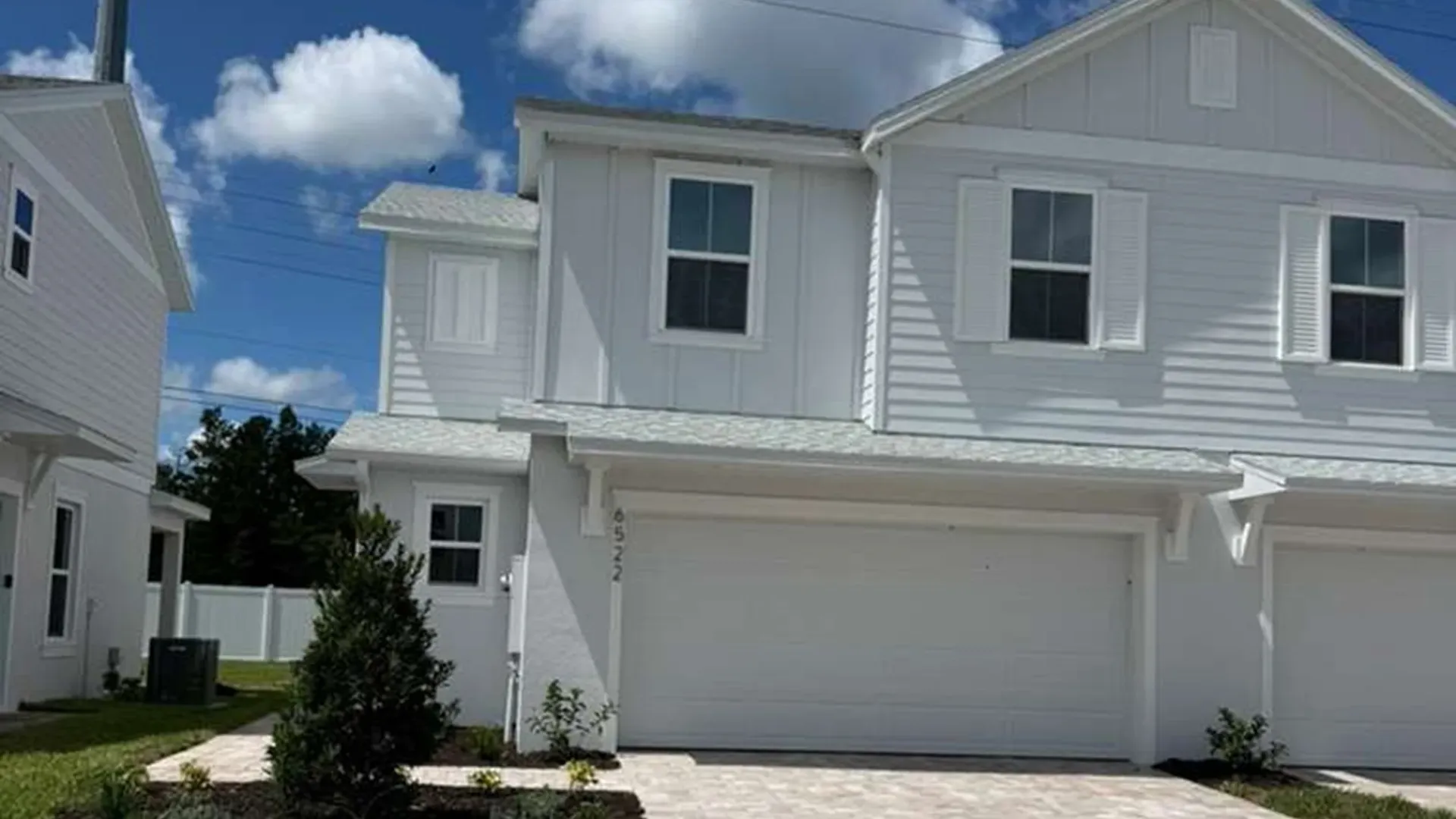 Coronado - End - Cyrene at Harmony: Saint Cloud, Florida - DRB Homes