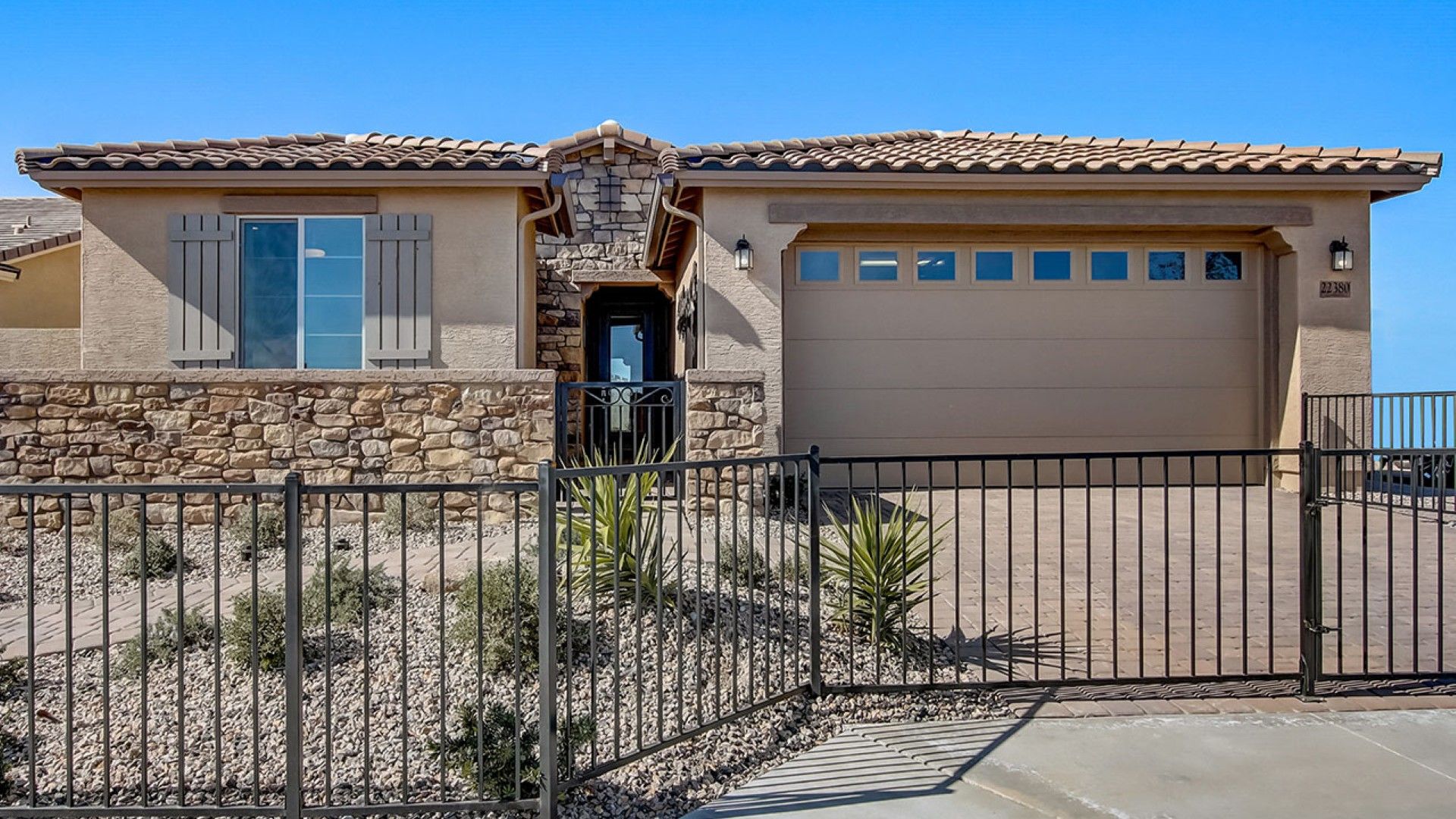 Castellano - The Lakes at Rancho El Dorado: Maricopa, Arizona - DRB Homes