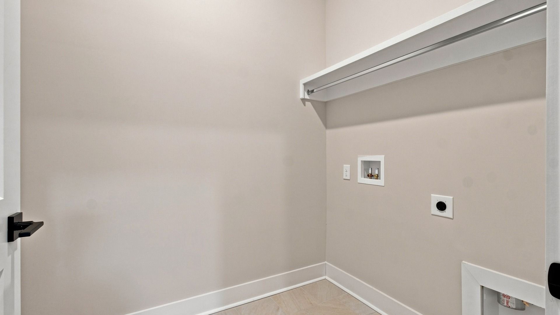 Upstairs closet rack and storage options.