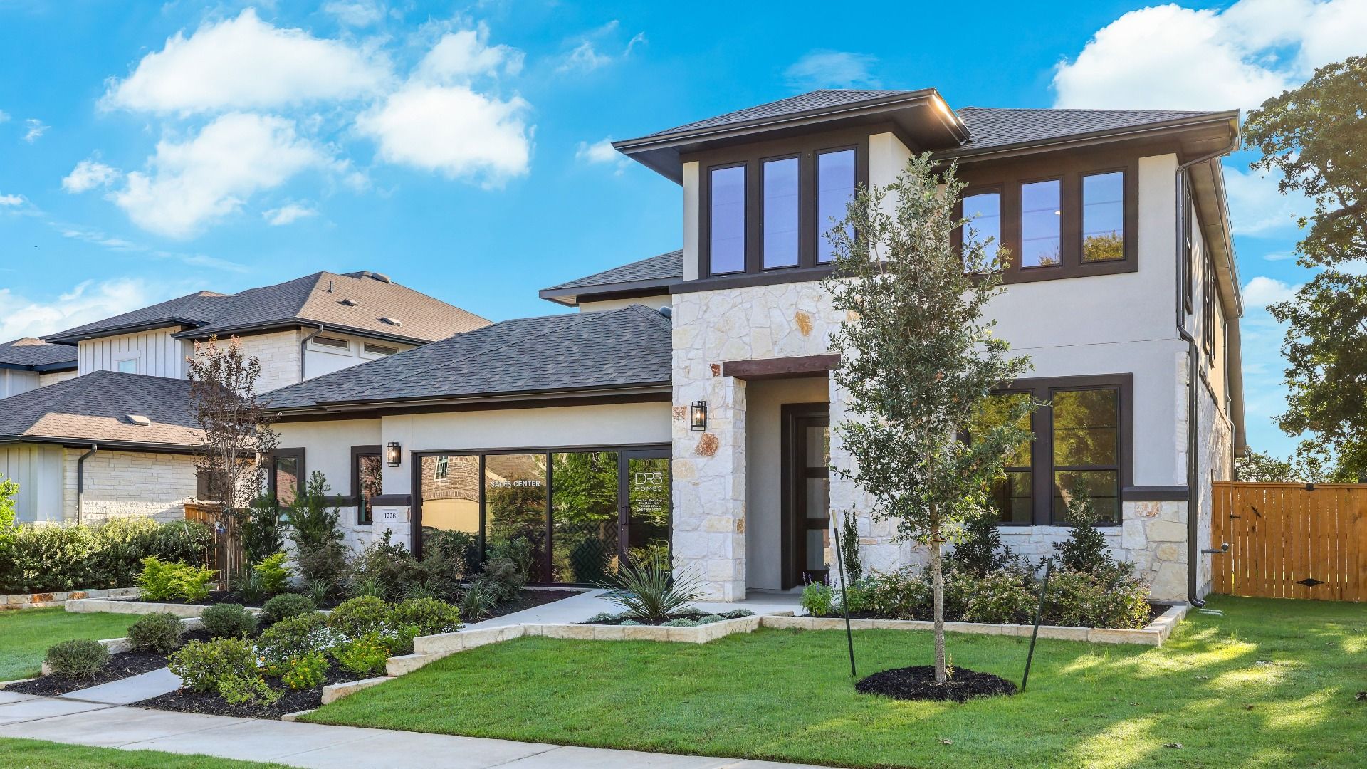 casa en Oaks at San Gabriel por DRB Homes