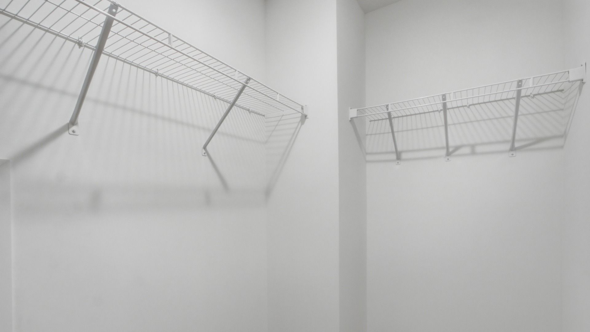 Spacious closet area for convenient storage options