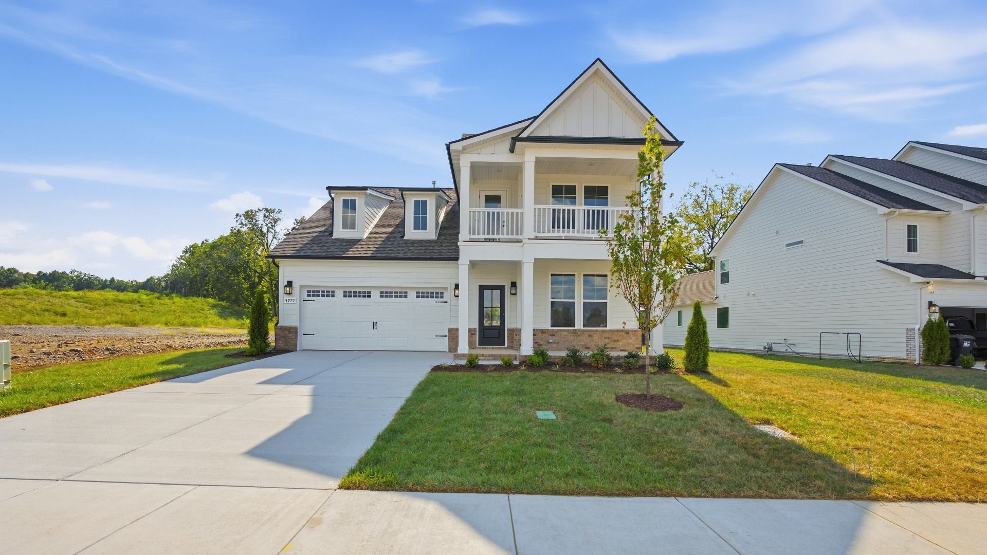 Exterior of Lassiter plan built at Riley Farms in Rockvale, TN