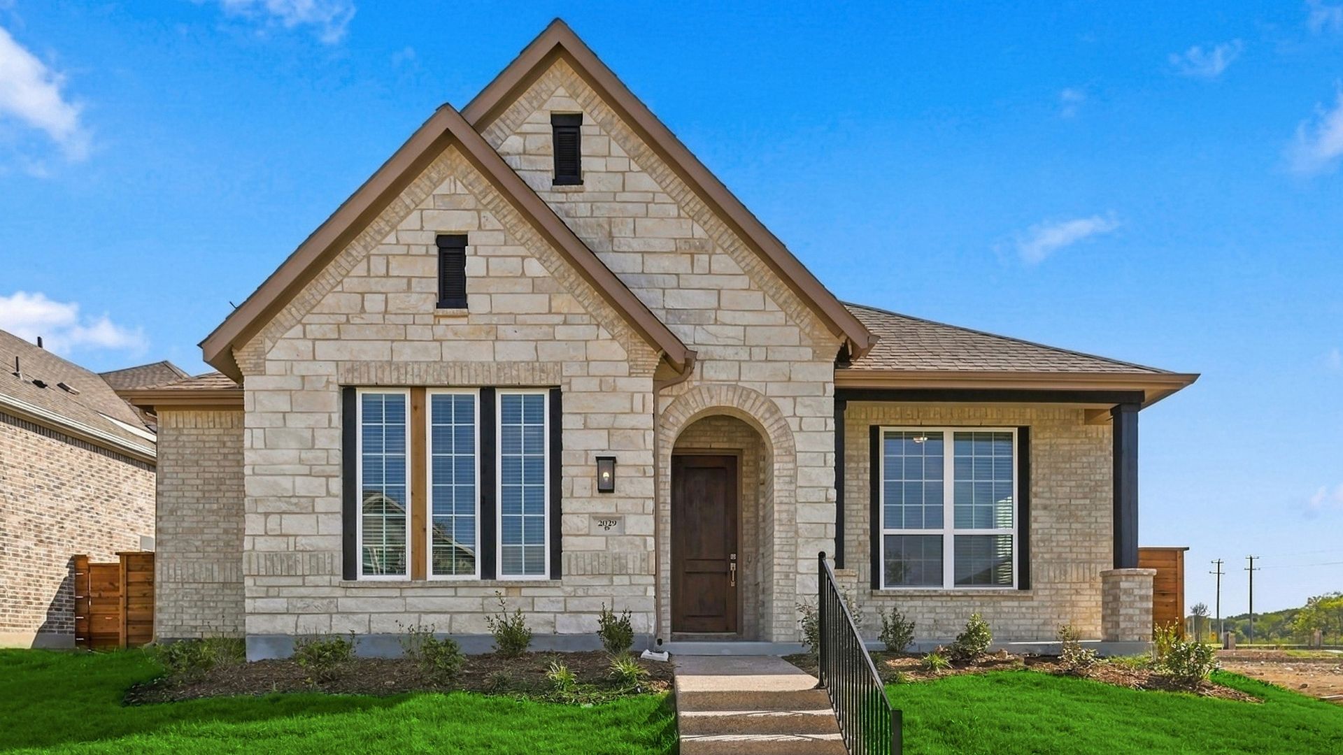 1604 Casting Ridge. Mesquite, TX 75181