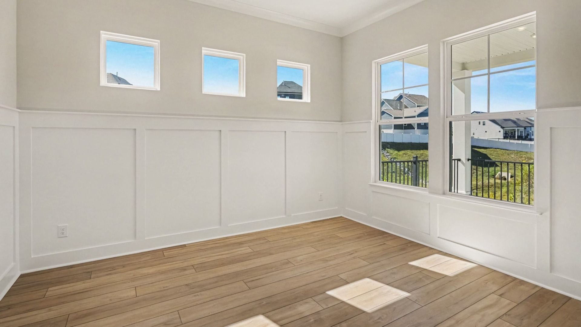 Versatile flex space right by entrance of home