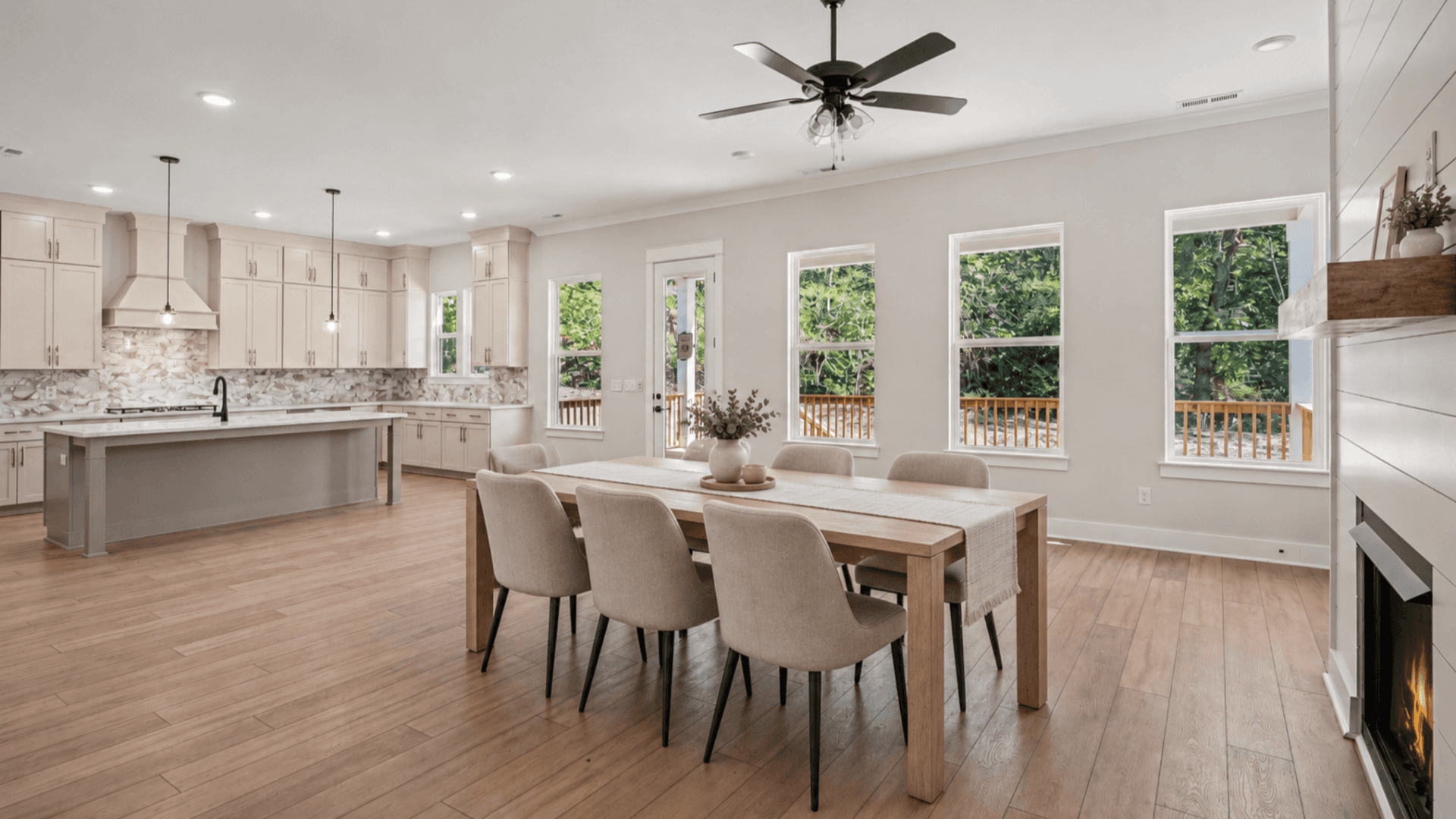 Visually staged living area used as a dining area