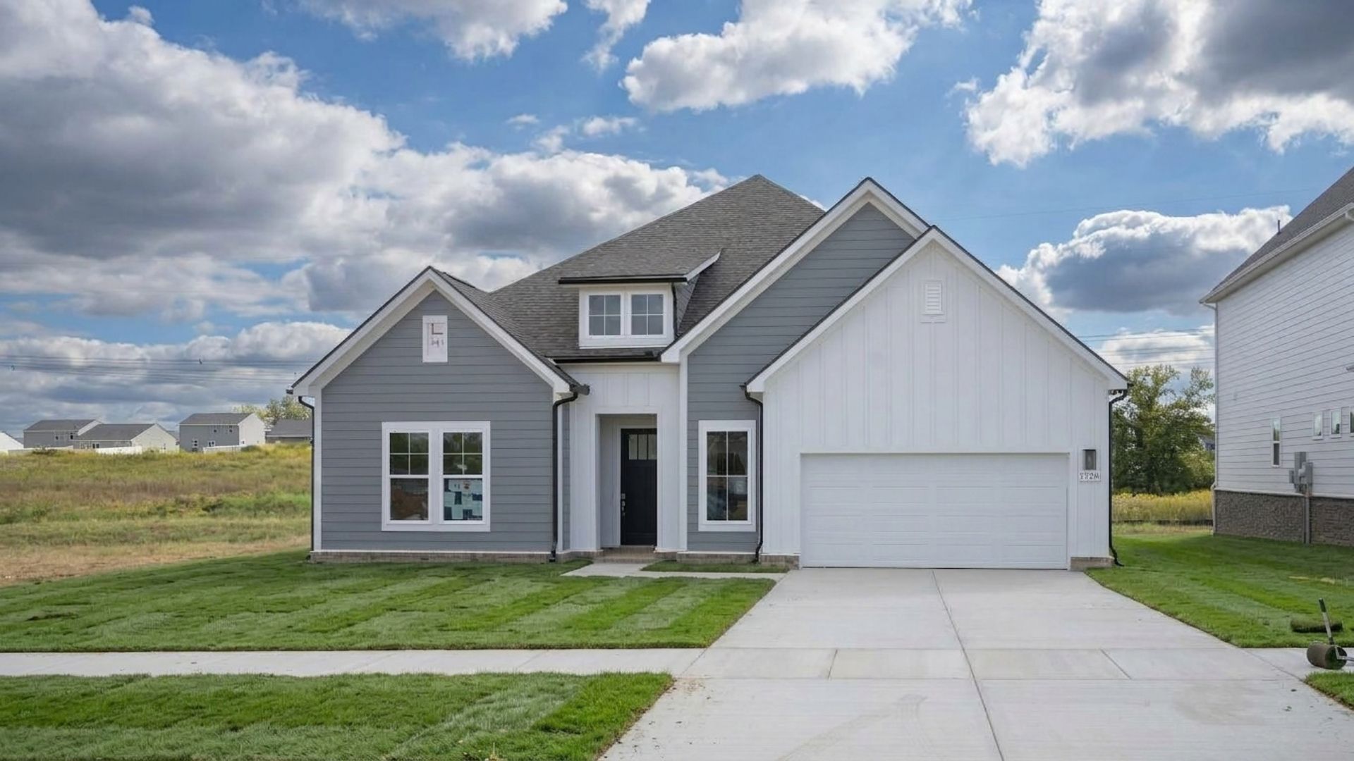 1716 Shallow Creek Drive. Spring Hill, TN 37174