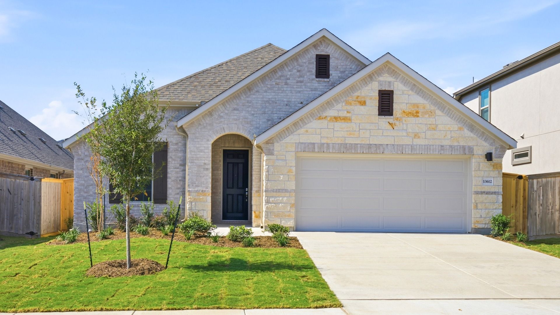 Palm - Briarwood: Elgin, Texas - DRB Homes