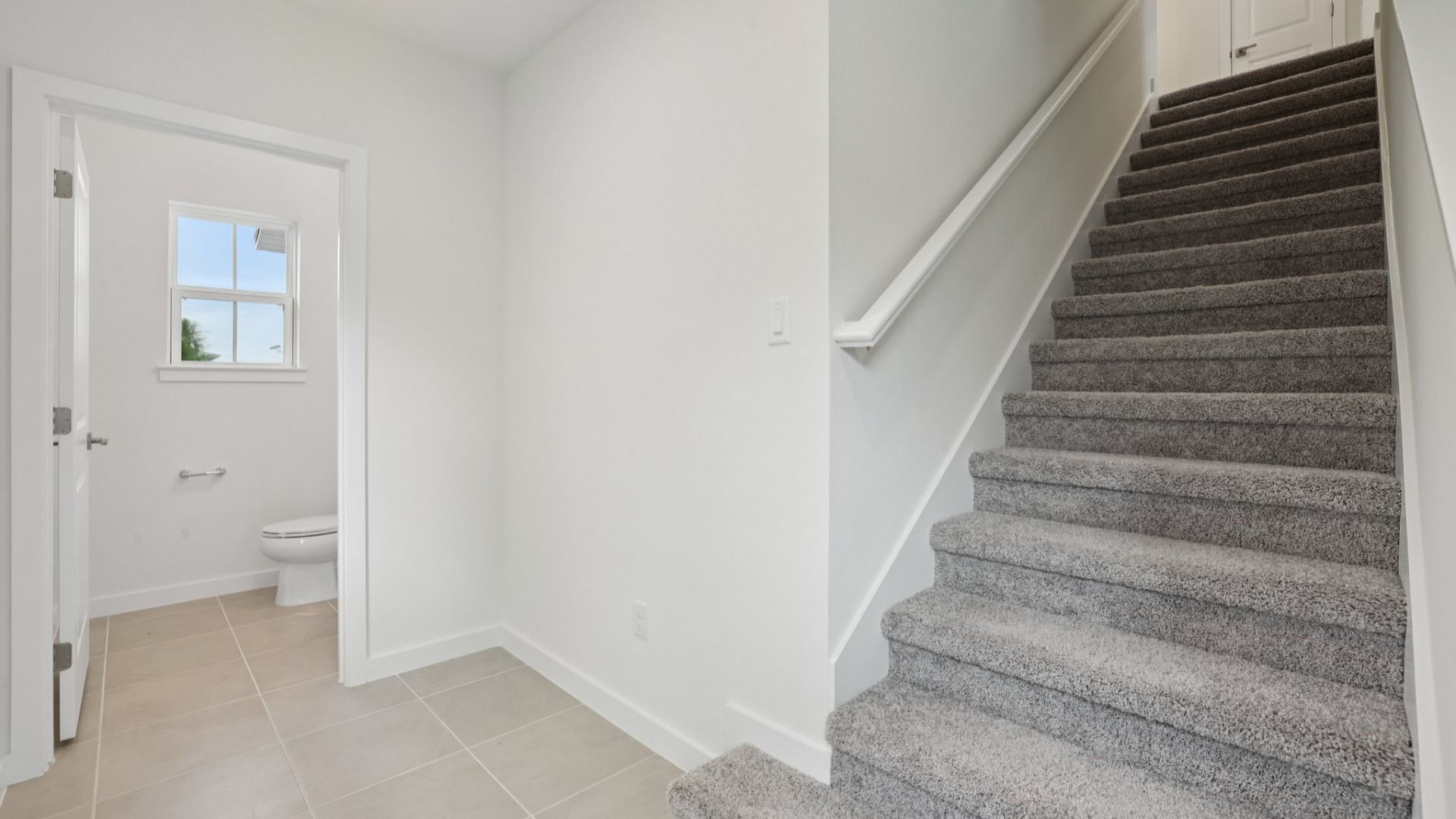 Stairway of the Coronado - End at Cyrene at Harmony located in St Cloud FL by DRB Homes