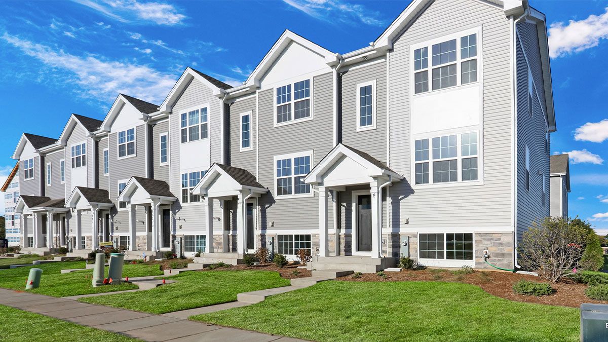 GARFIELD - Stonewater Townhomes: Wonder Lake, Illinois - D.R. Horton