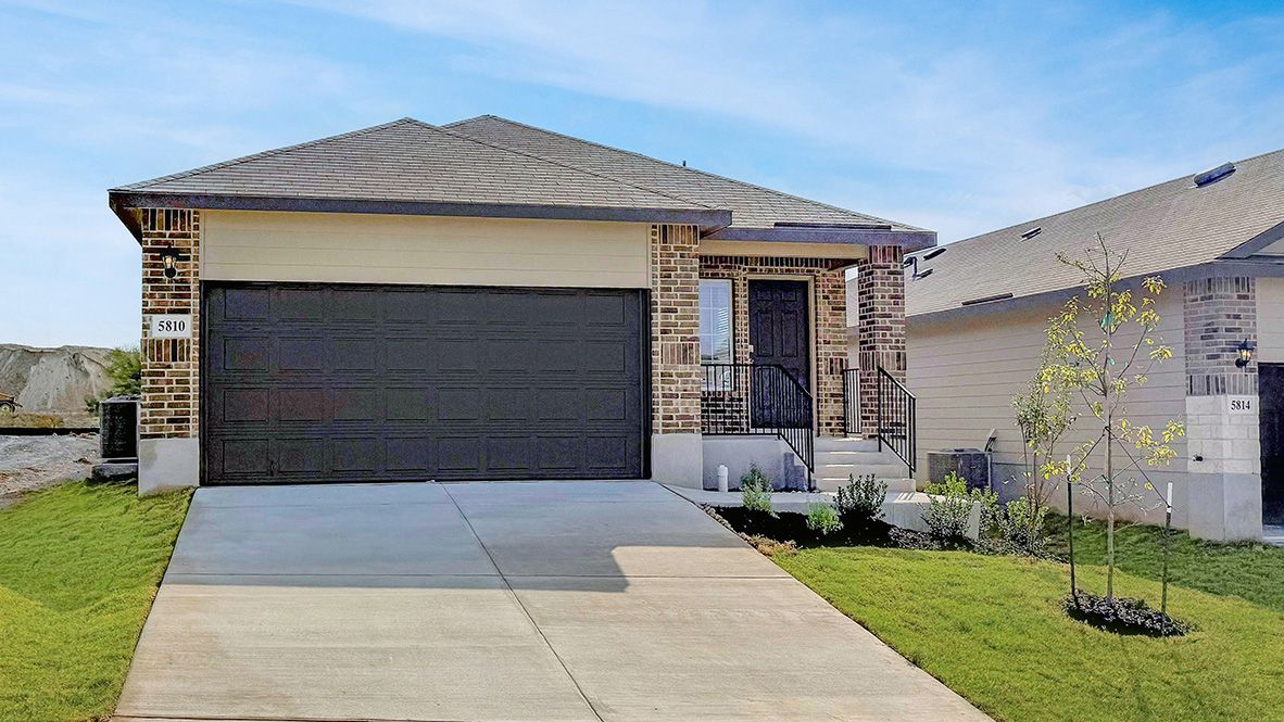 The Brooke - Stonehill: San Antonio, Texas - D.R. Horton